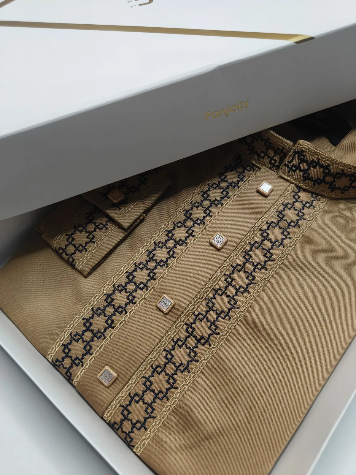 Ajwah Camel Royale Panjabi- A3B156