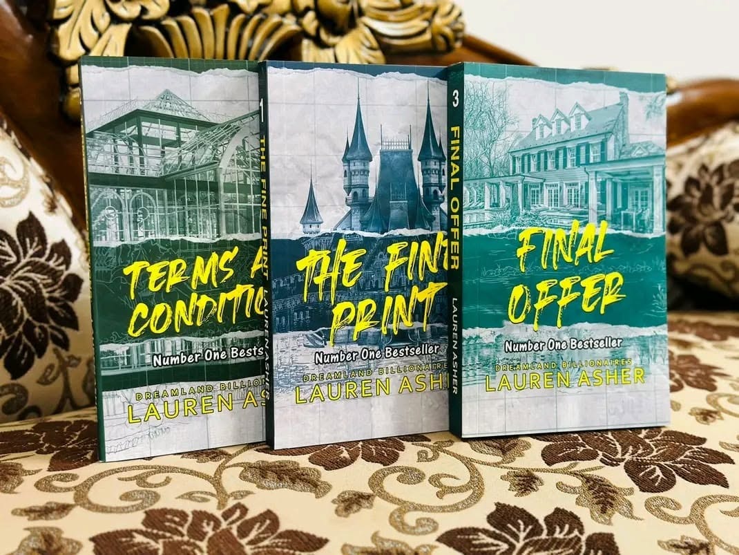 Dreamland Billionire  Series 3 book (by Lauren Asher)