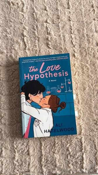 The Love Hypothesis by Ali Hazelwood