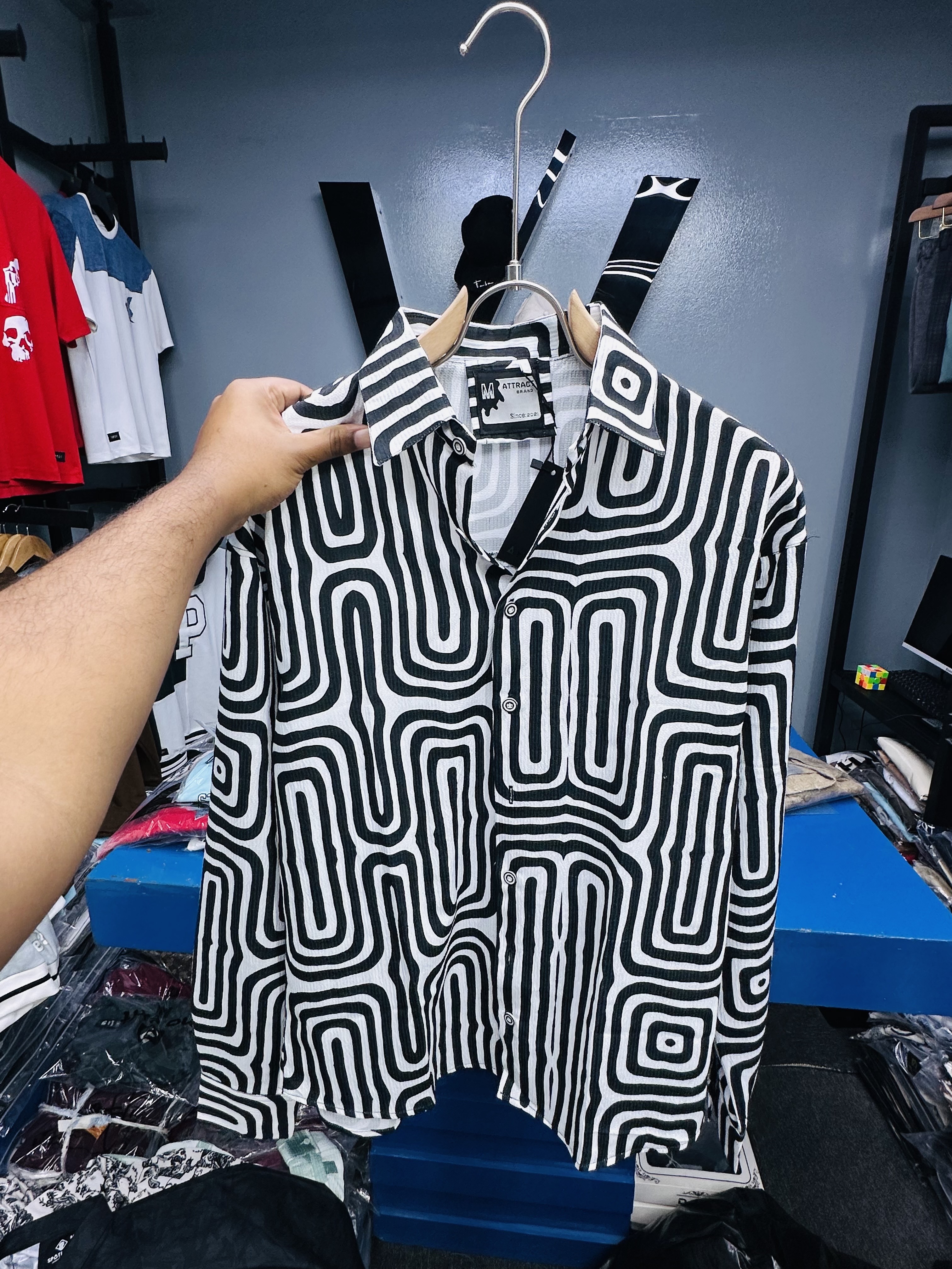 Full-shirt