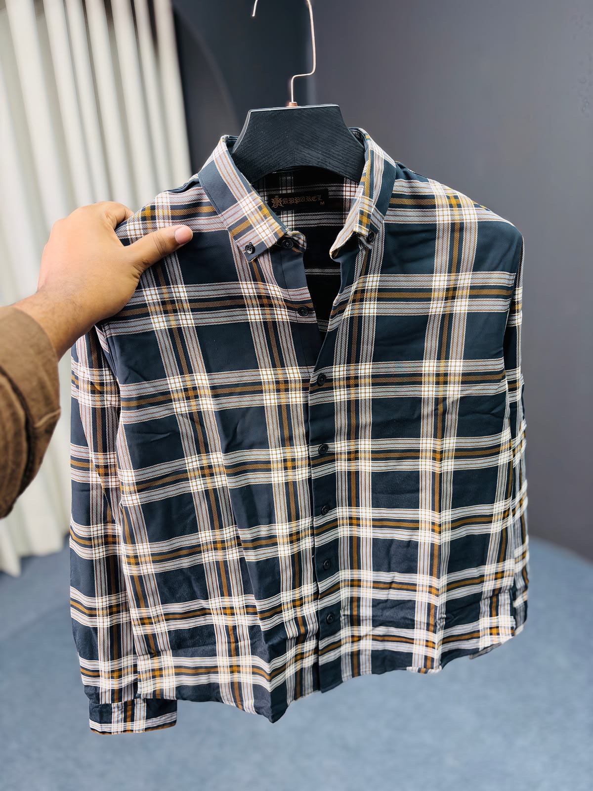 Check-shirt