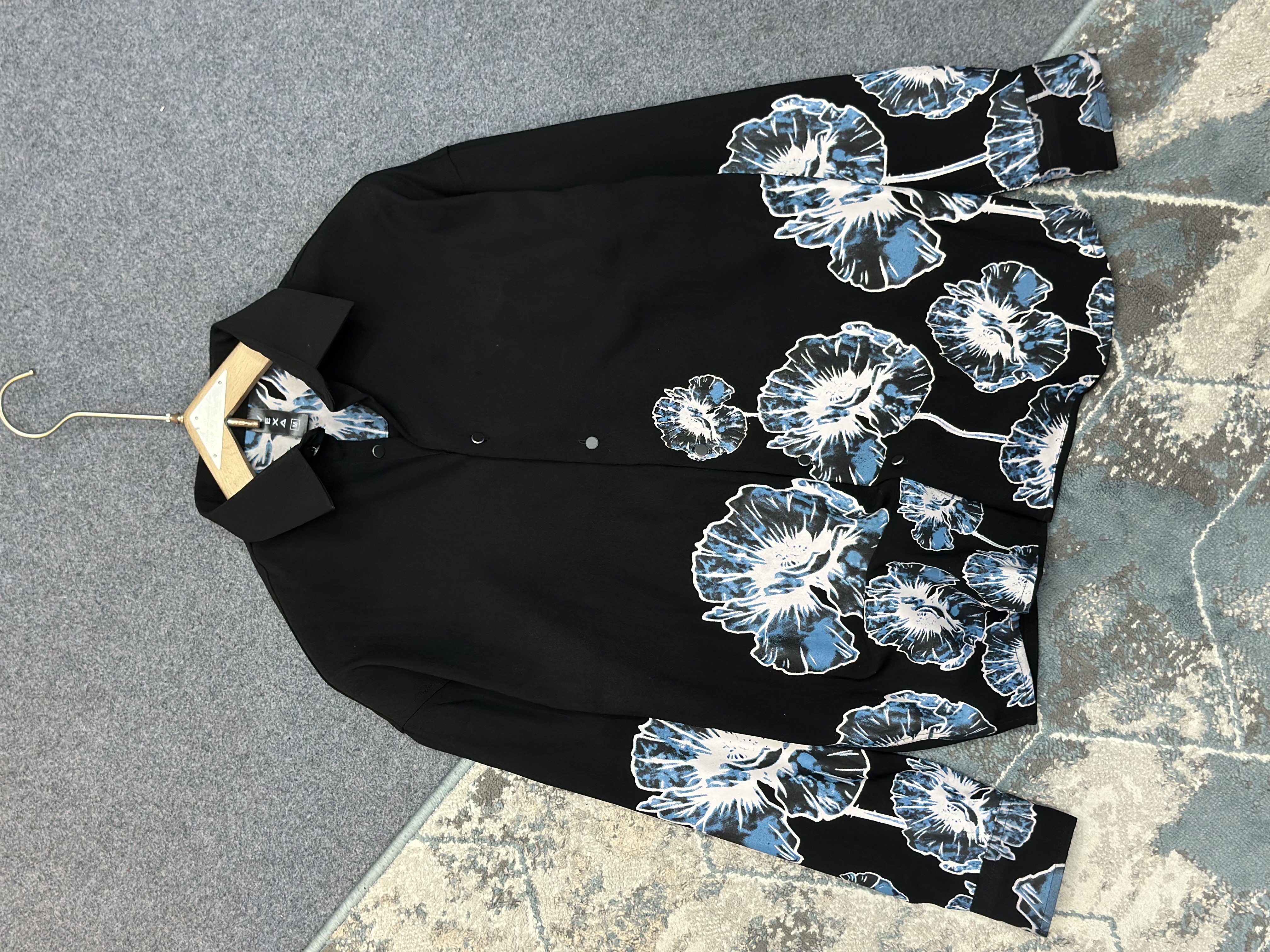 Full-shirt