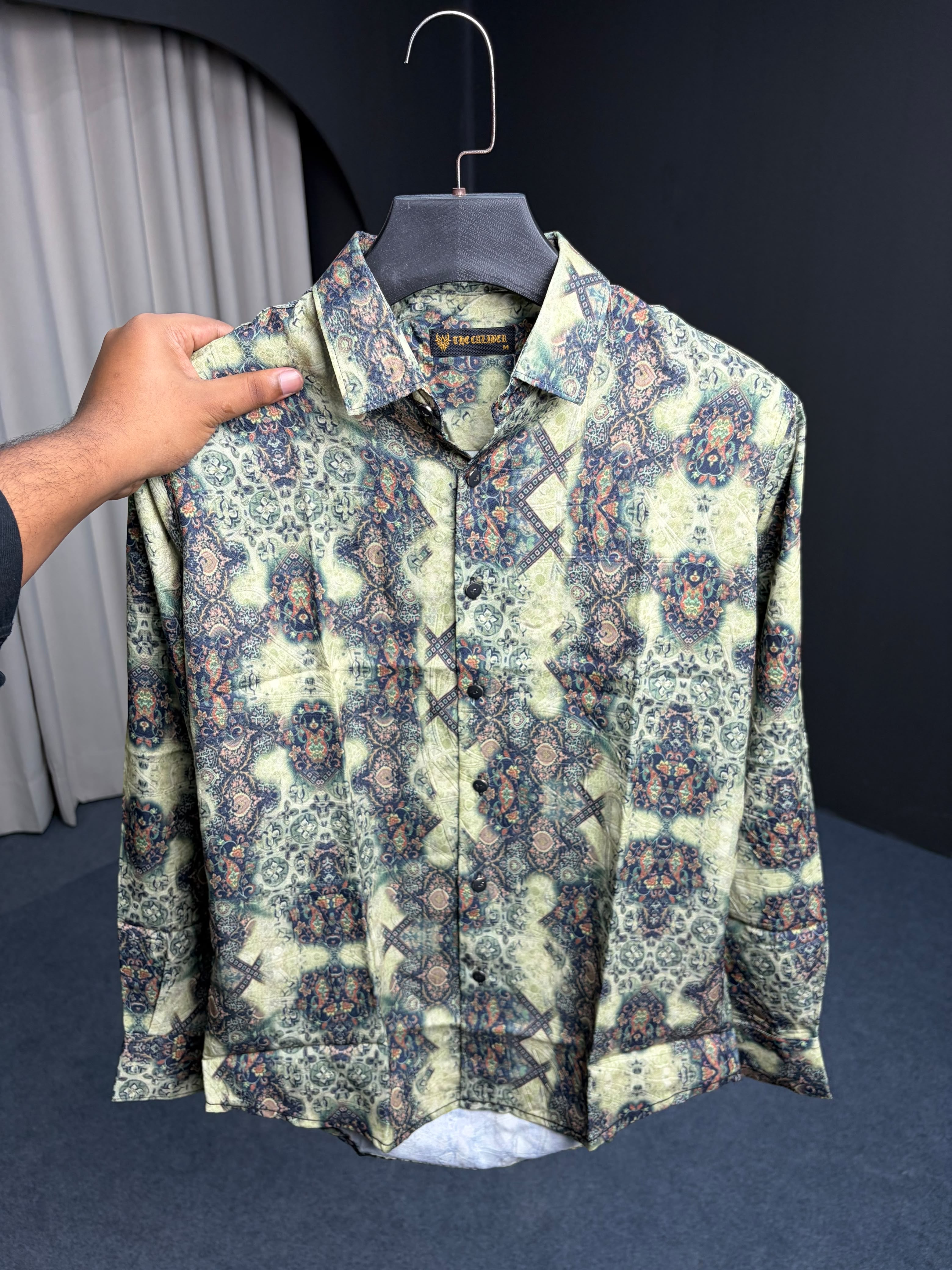 Full-shirt