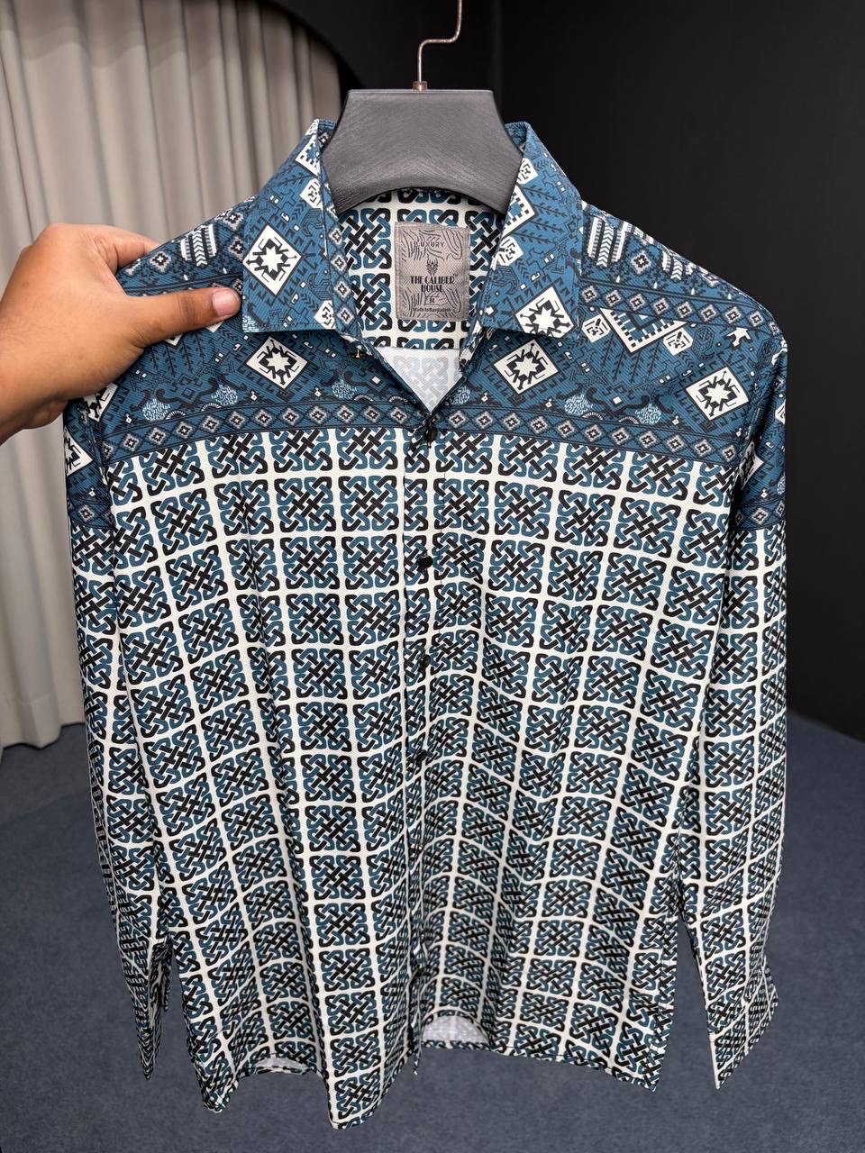 Full-shirt