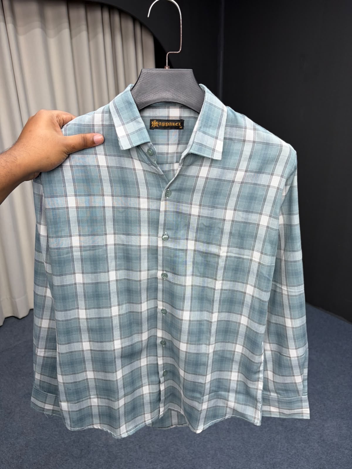 Check-shirt