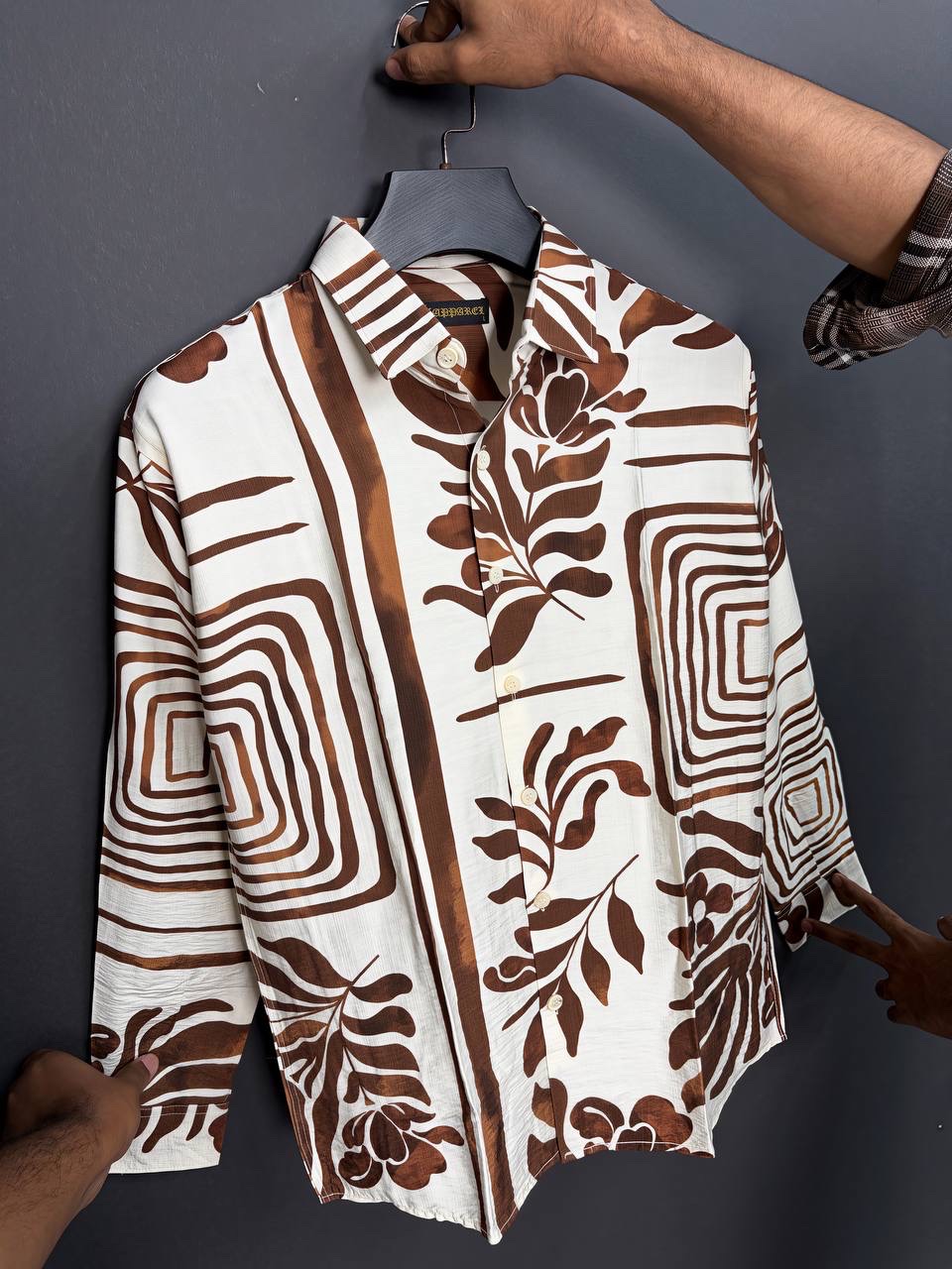 Full-shirt