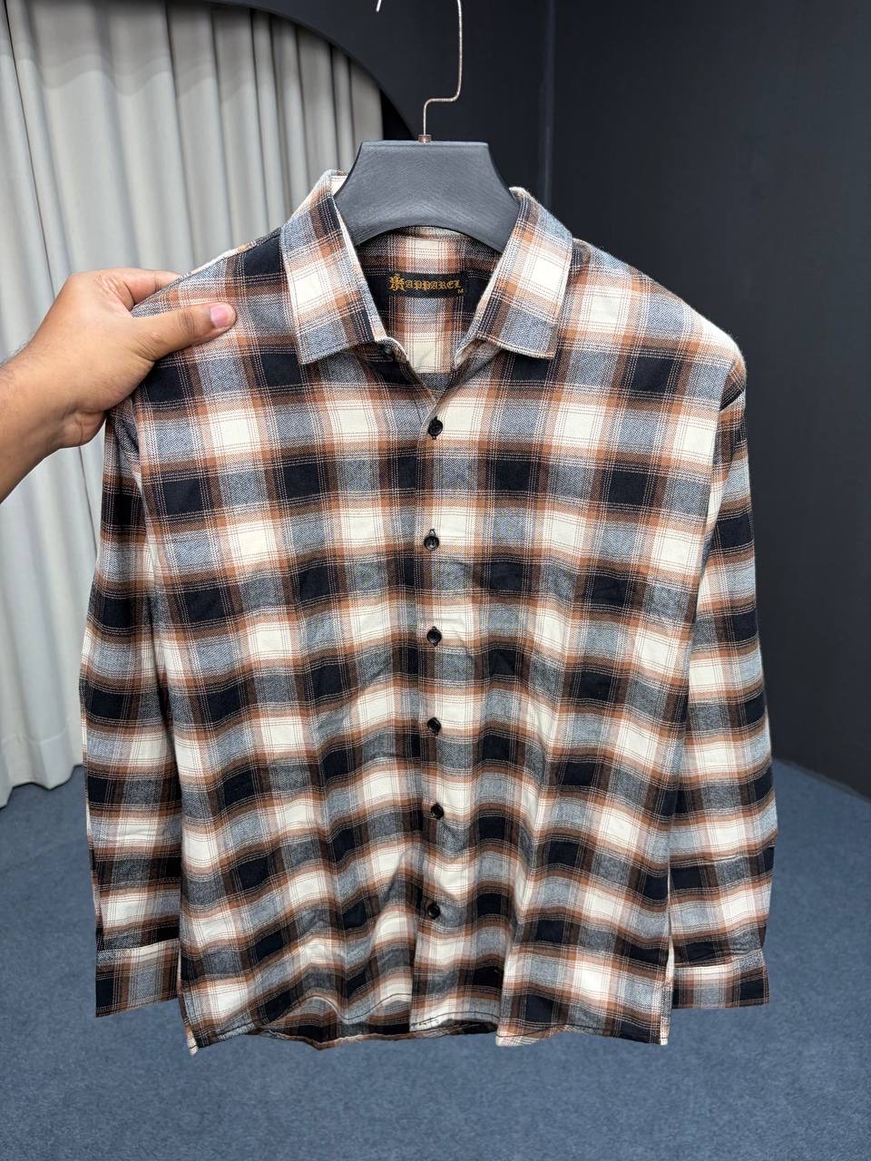 Check-shirt