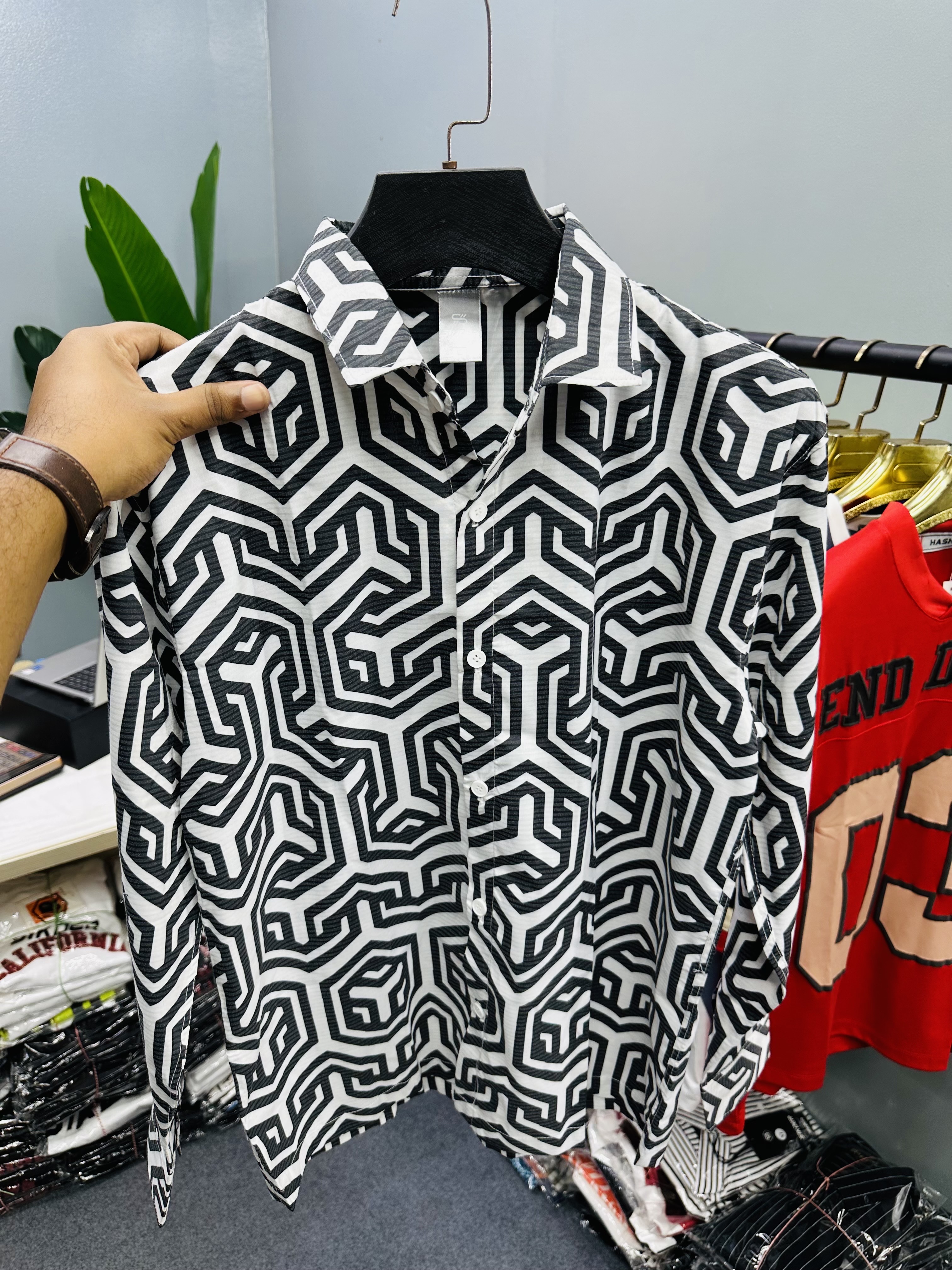 Full-shirt