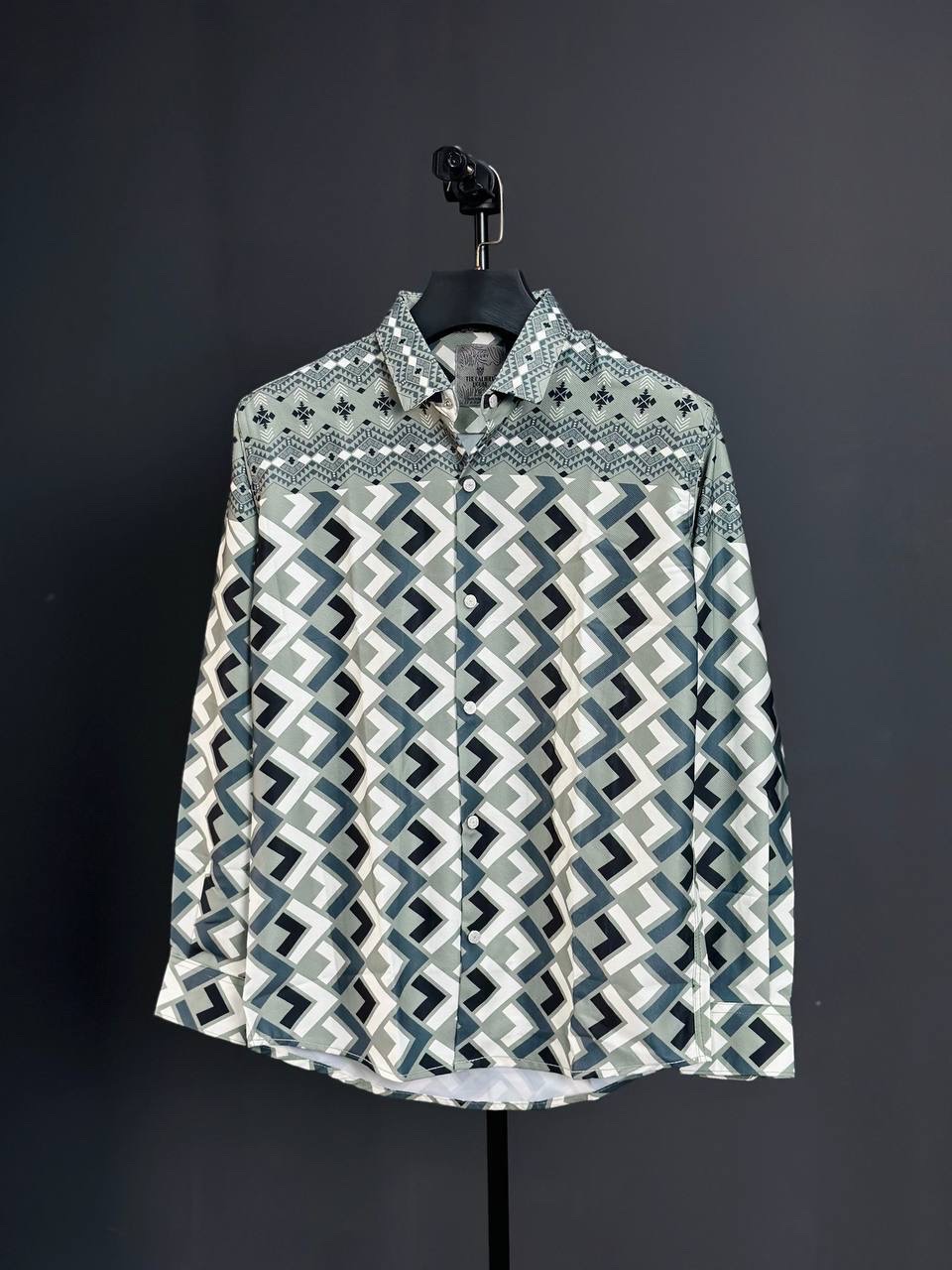 Full-shirt