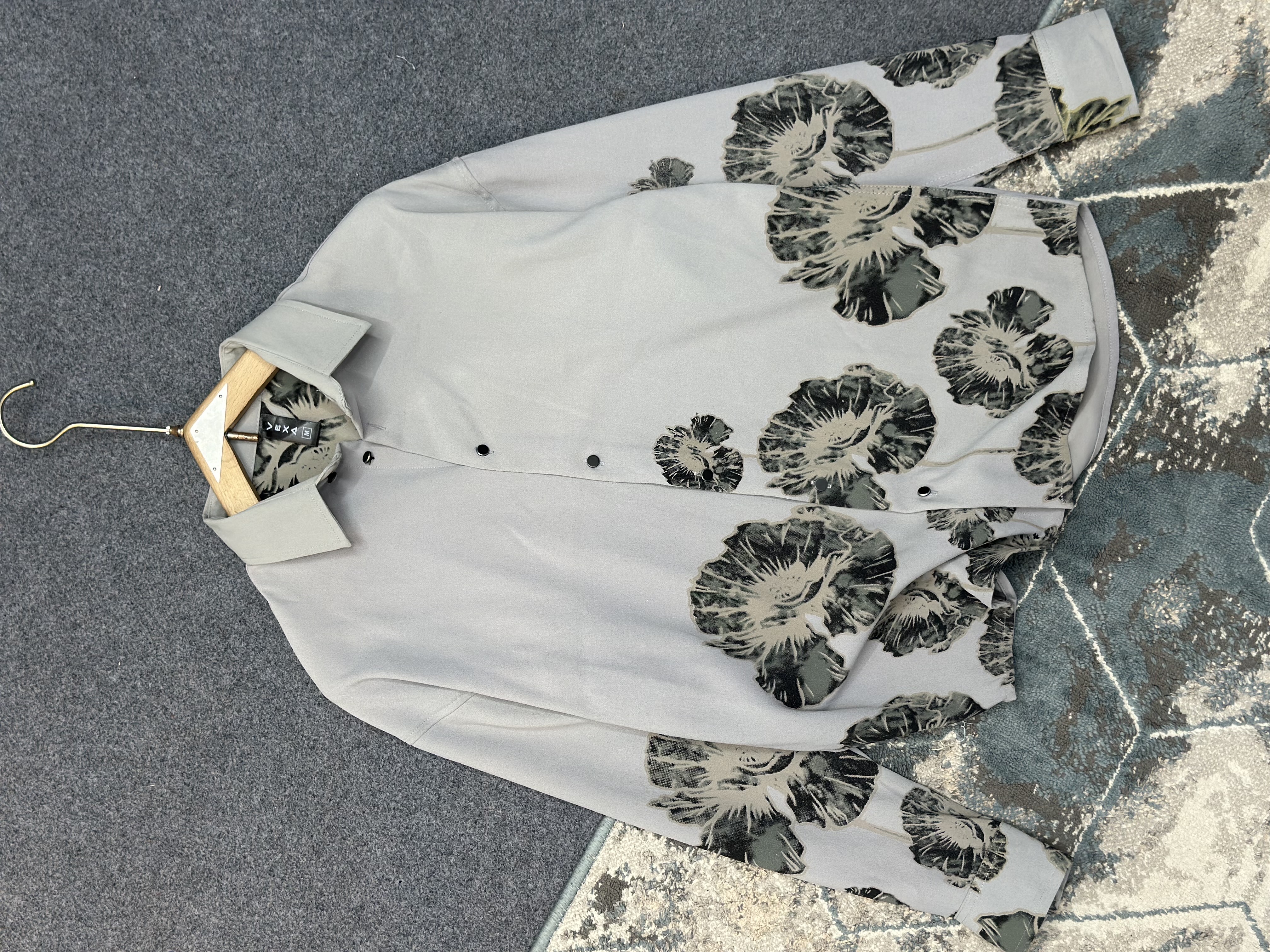 Full-shirt