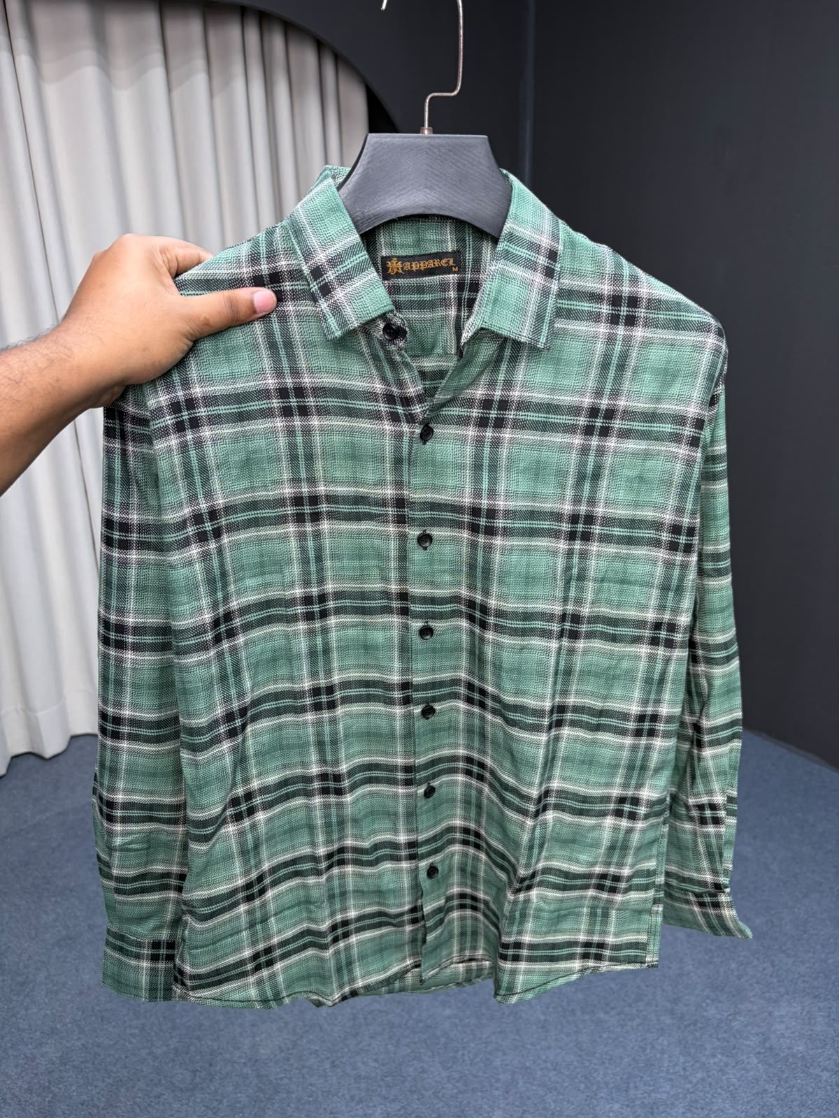Check-shirt