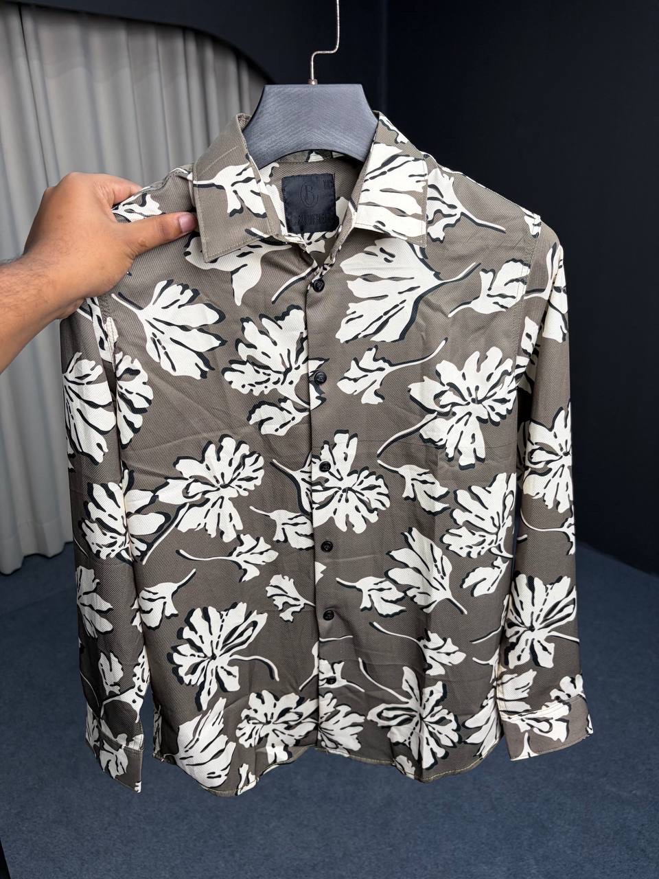 Full-shirt