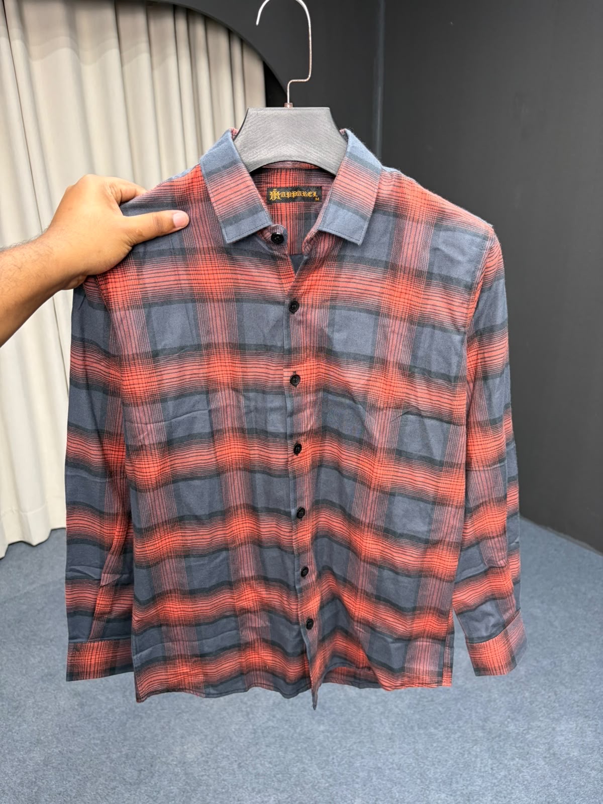 Check-shirt