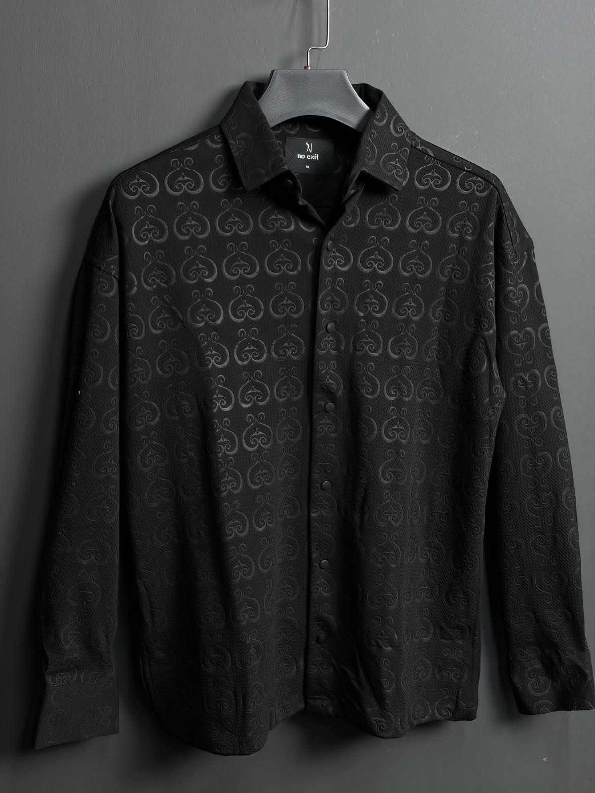 Full-shirt