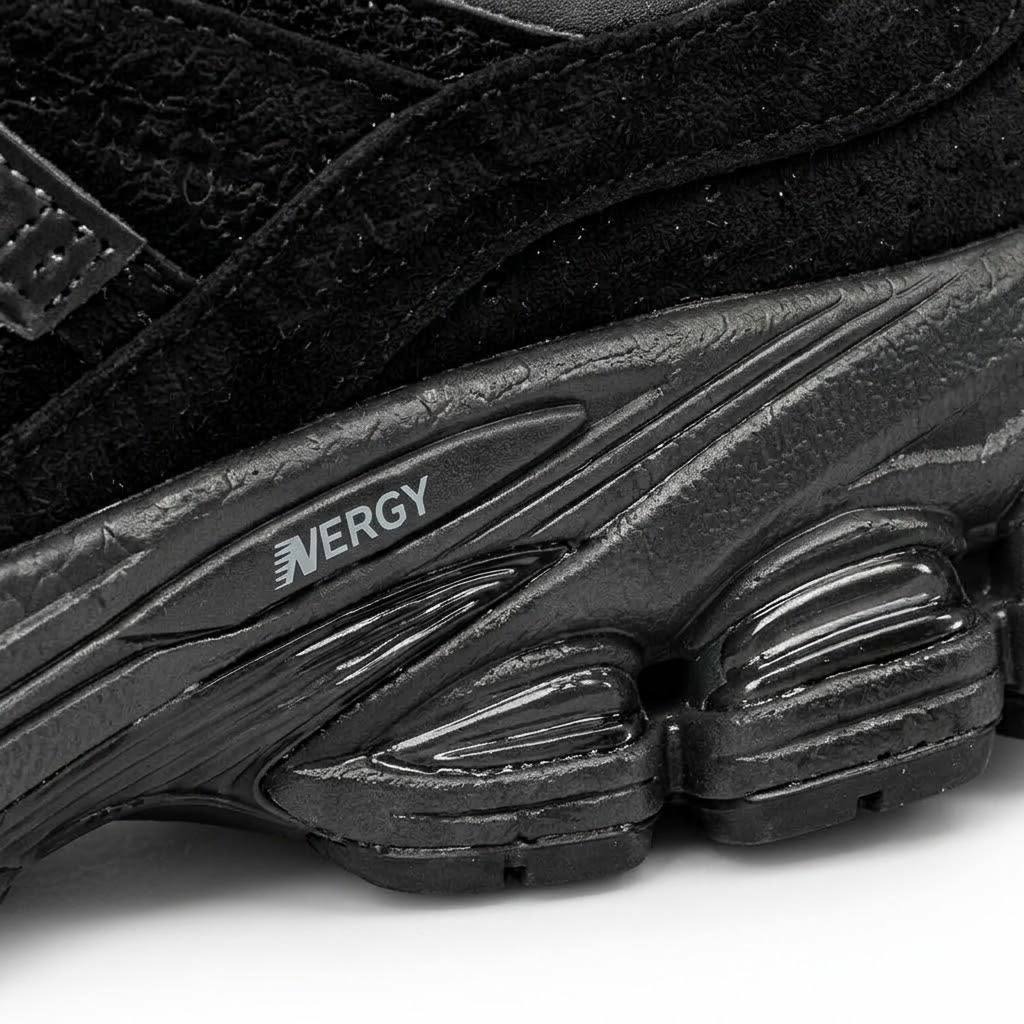 NB 2002r Dark Grey thumbnail 6