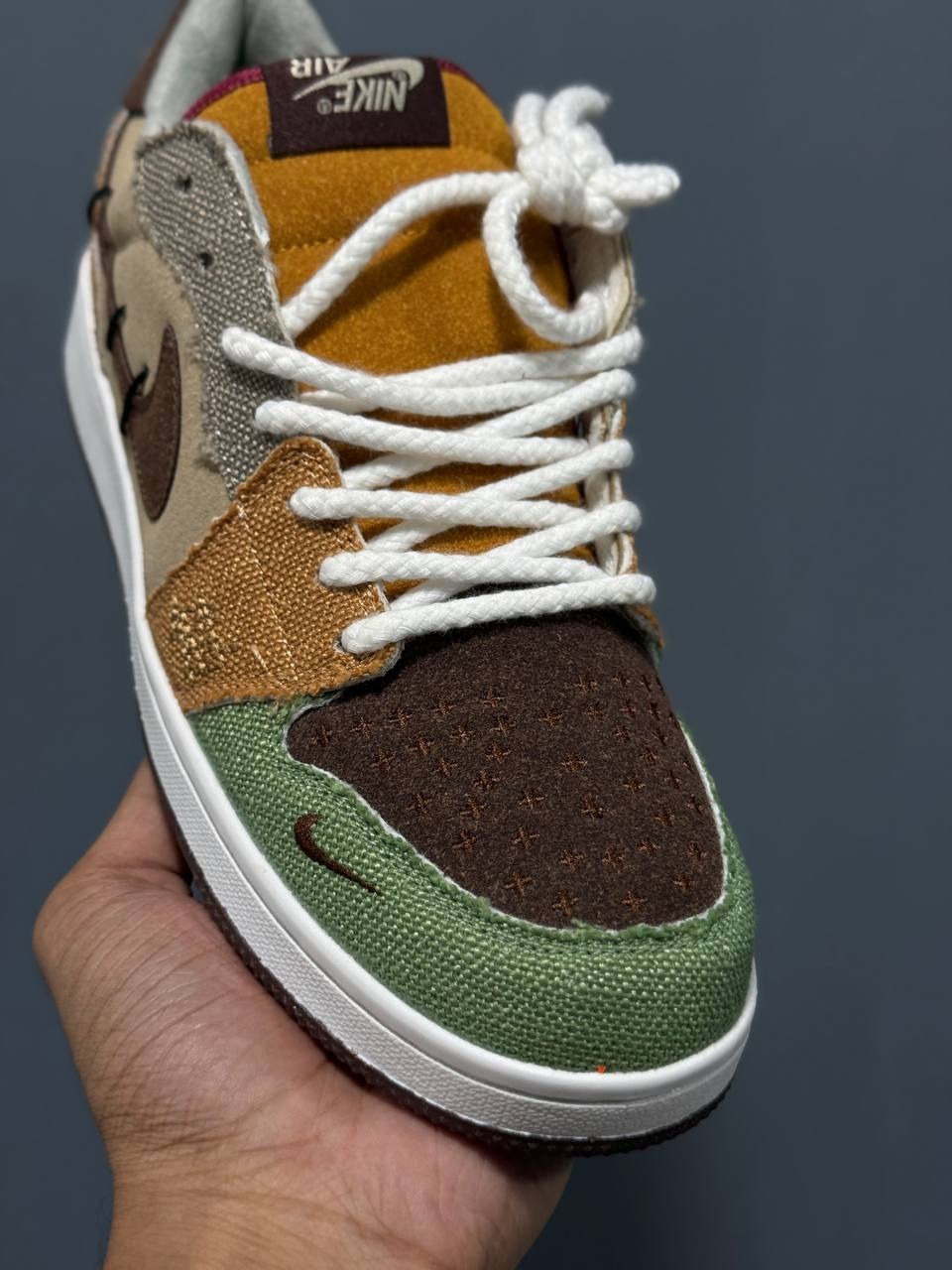 AJ-1 Low Zion thumbnail 6