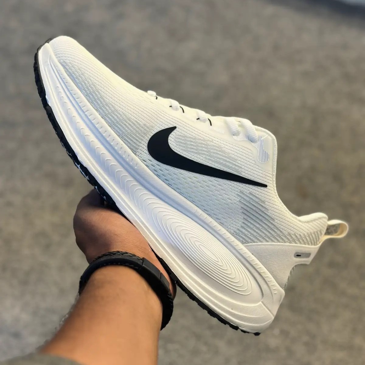 Zoom X White thumbnail 4