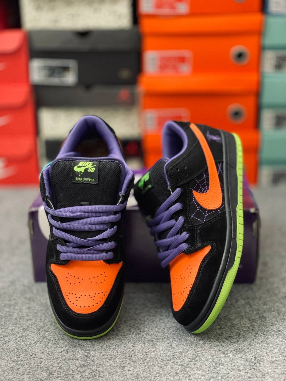 SB Dunk Mischief thumbnail 2
