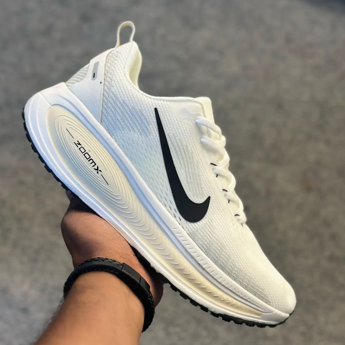 Zoom X White thumbnail 2