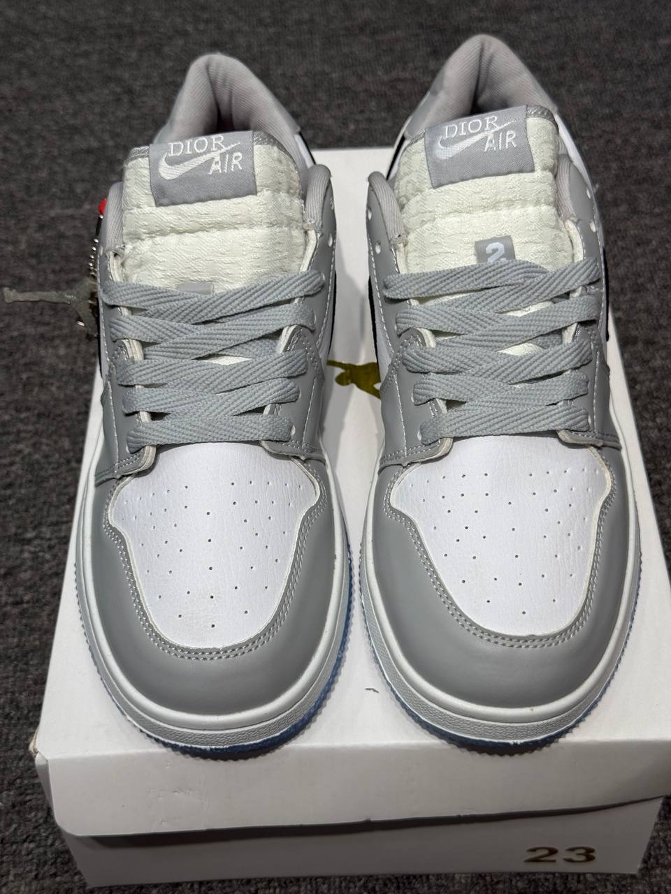 AJ1 Dior Low thumbnail 2
