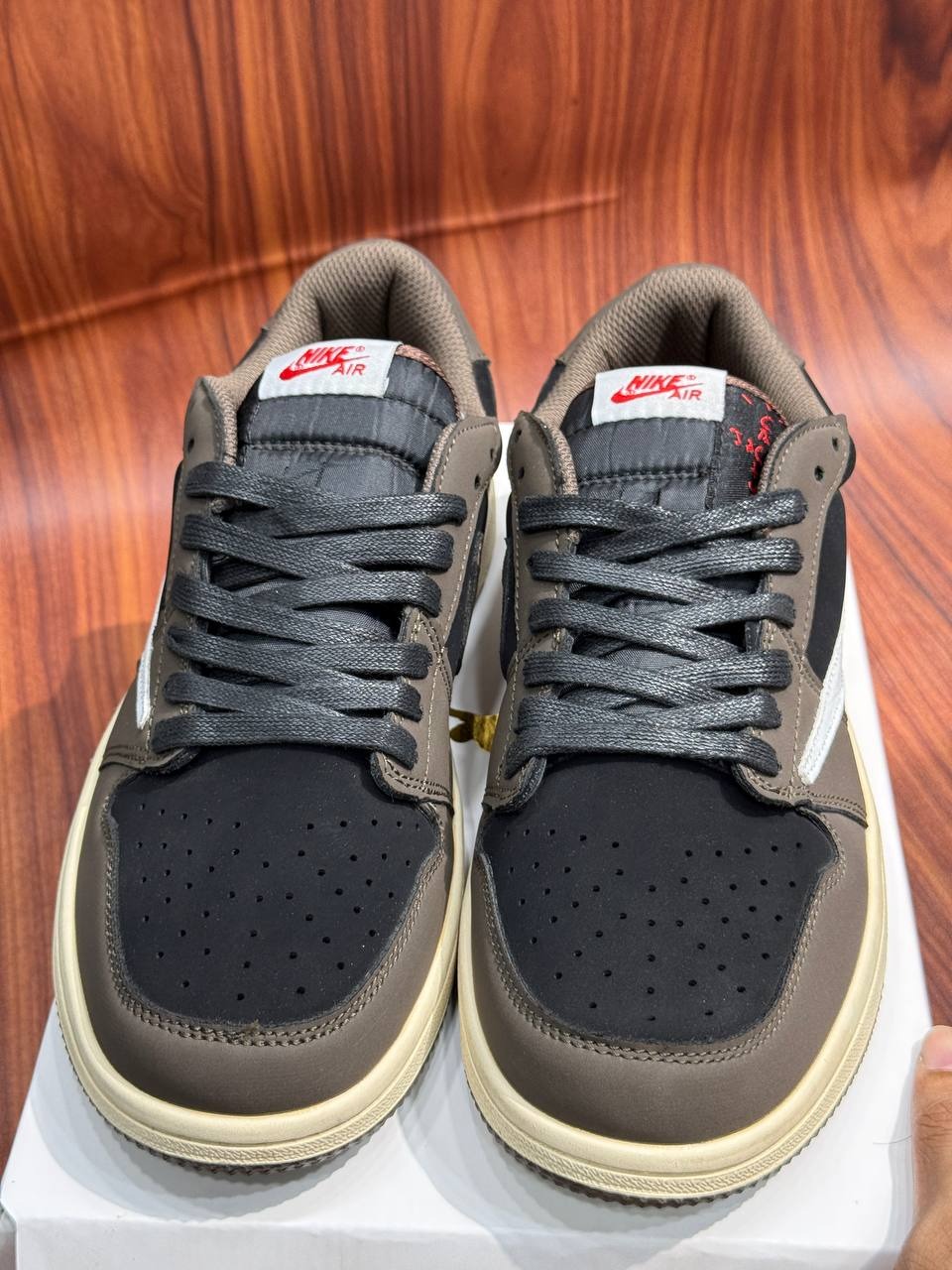 Travis Scott Low Mocha thumbnail 4
