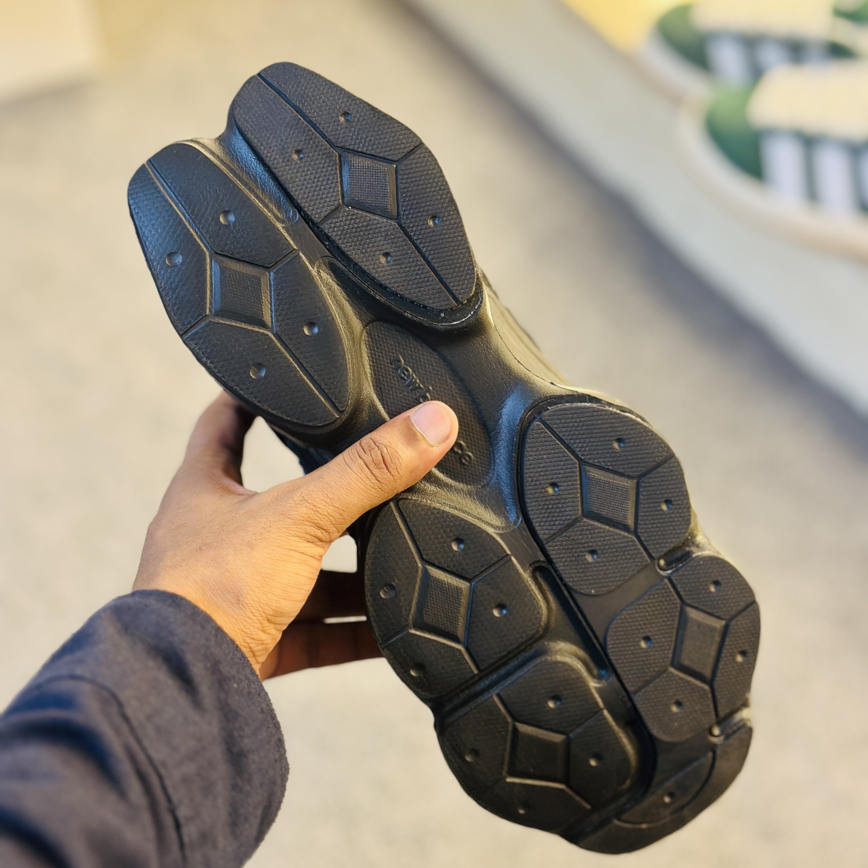 NB Deep Black thumbnail 5