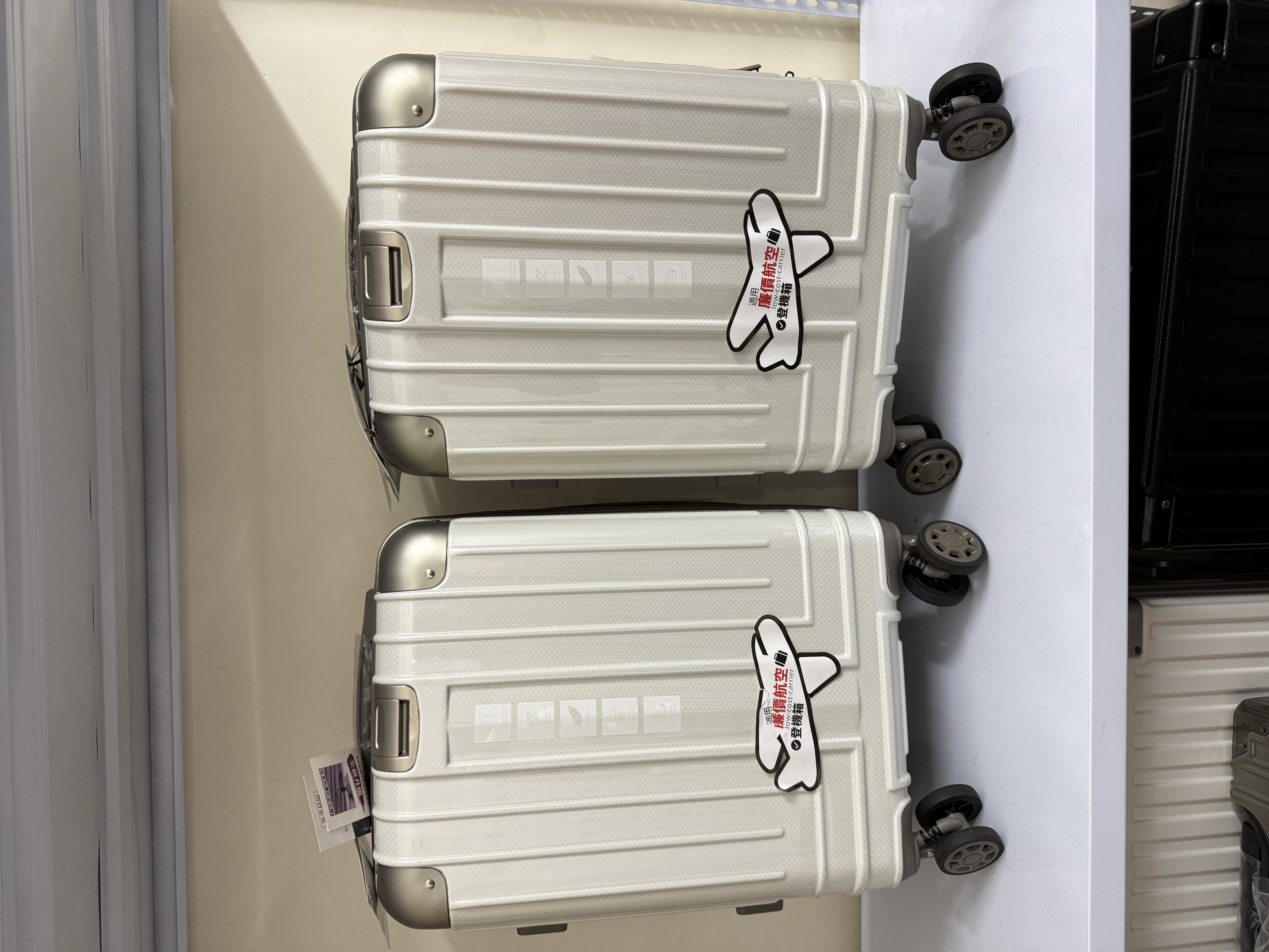 taiwan premium luggage 20/25/29 inchi