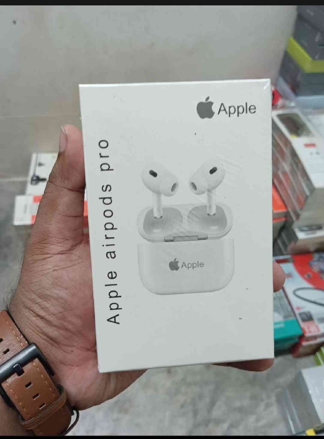 🎧 Apple AirPods Pro – Stylish Design & Clear Sound thumbnail 5