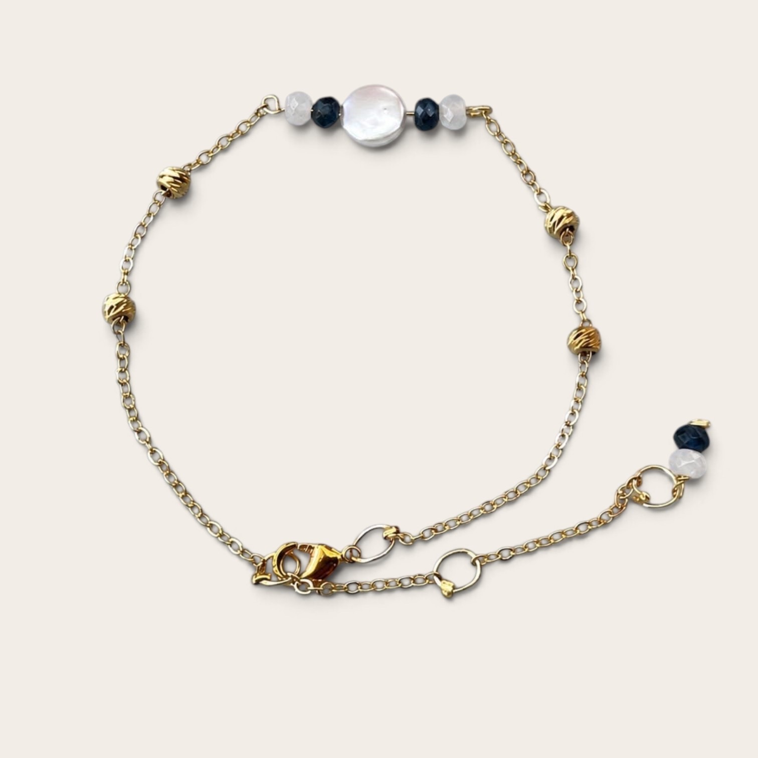 Ivory Shell & Blue Onyx Minimal Bracelet_img_0