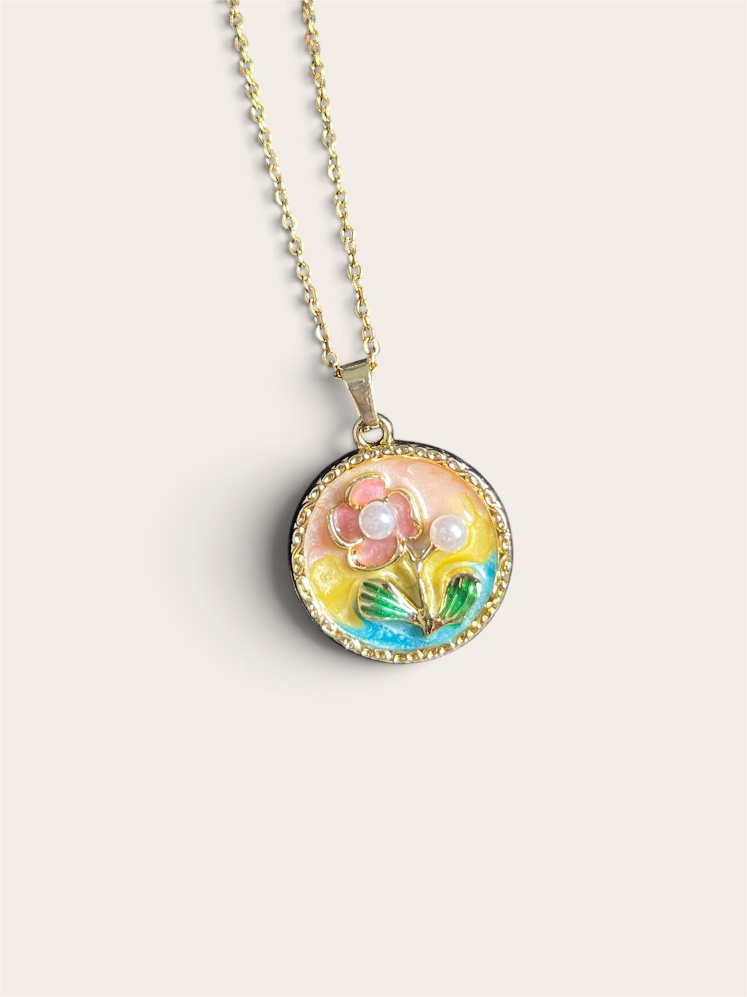 Colourful Flower Pendant_img_0