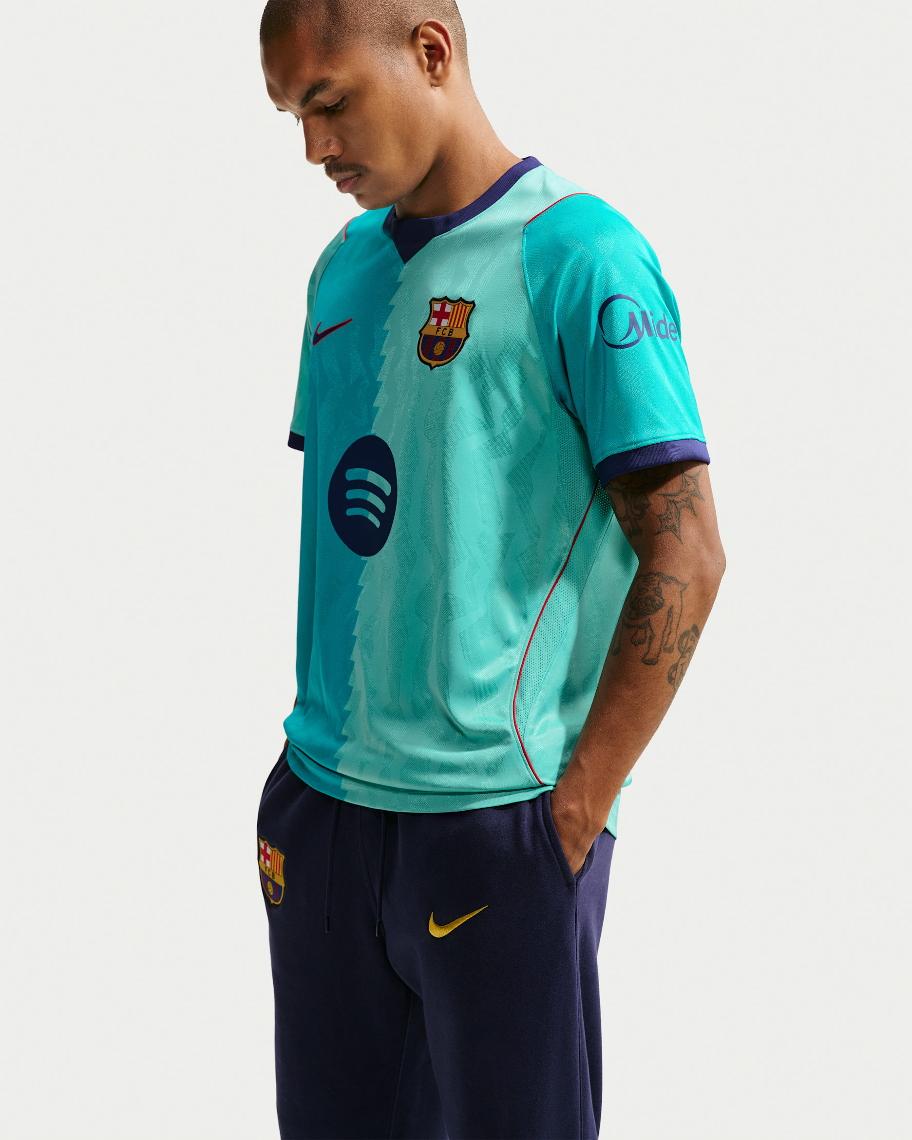 FC Barcelona 3rd kit 2026/27 – Player Edition thumbnail 3