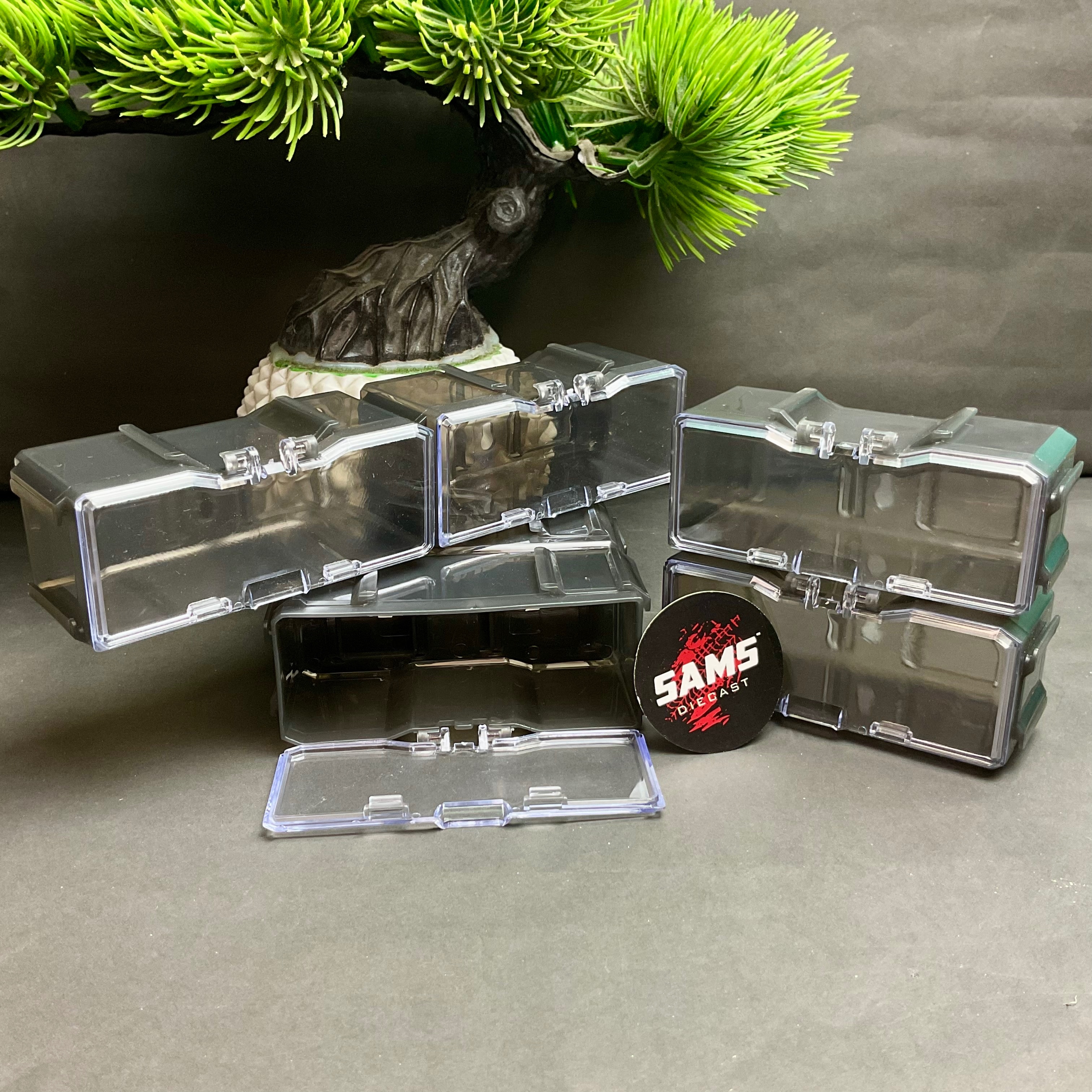 1:64 Stackable Wall Mount Display Box (6-Pack)_img_1