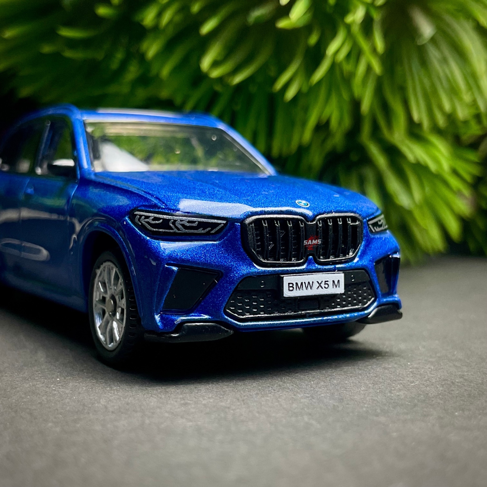 Pre-order || BMW X5M thumbnail 2