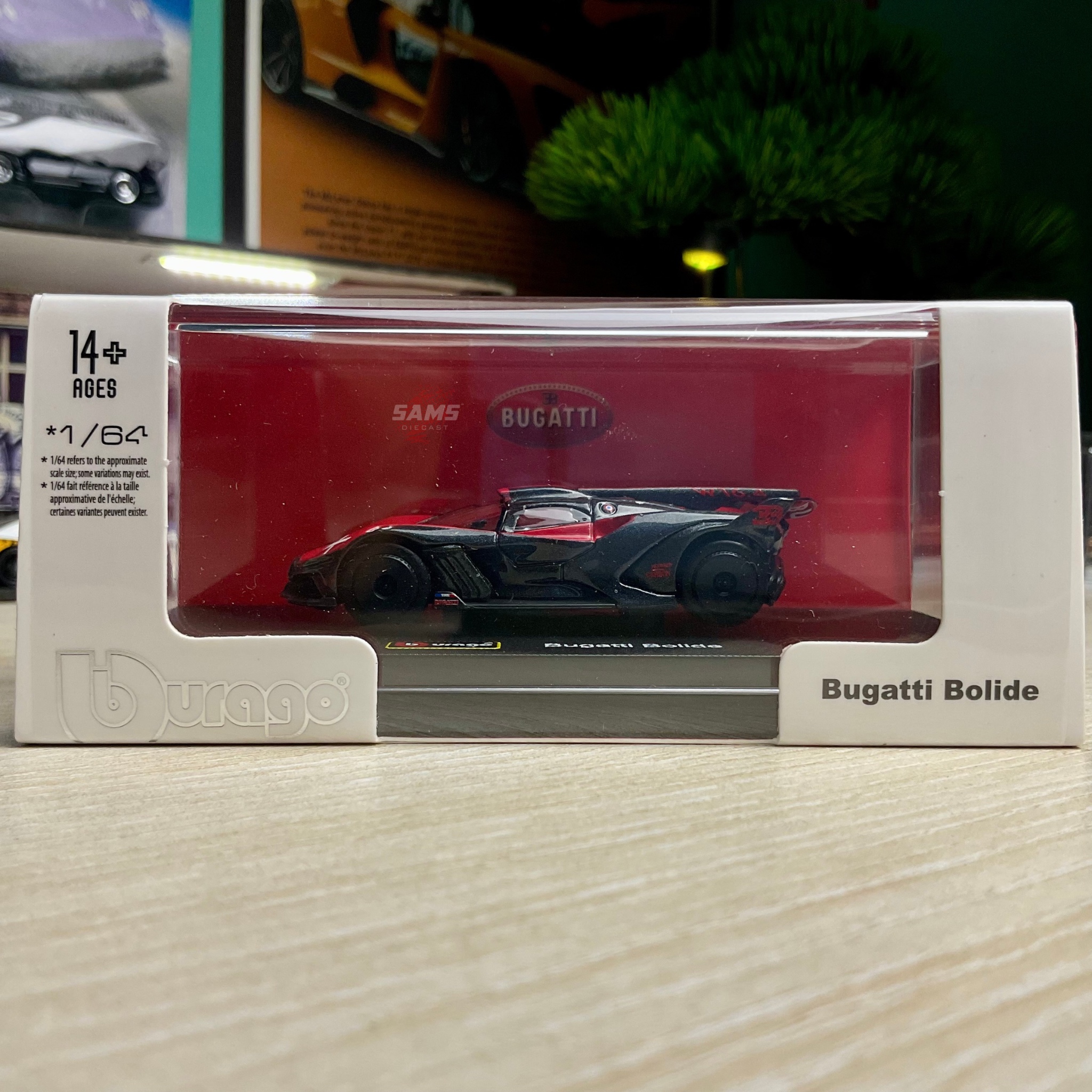 Pre-order || Bburago Premium - Bugatti Bolide