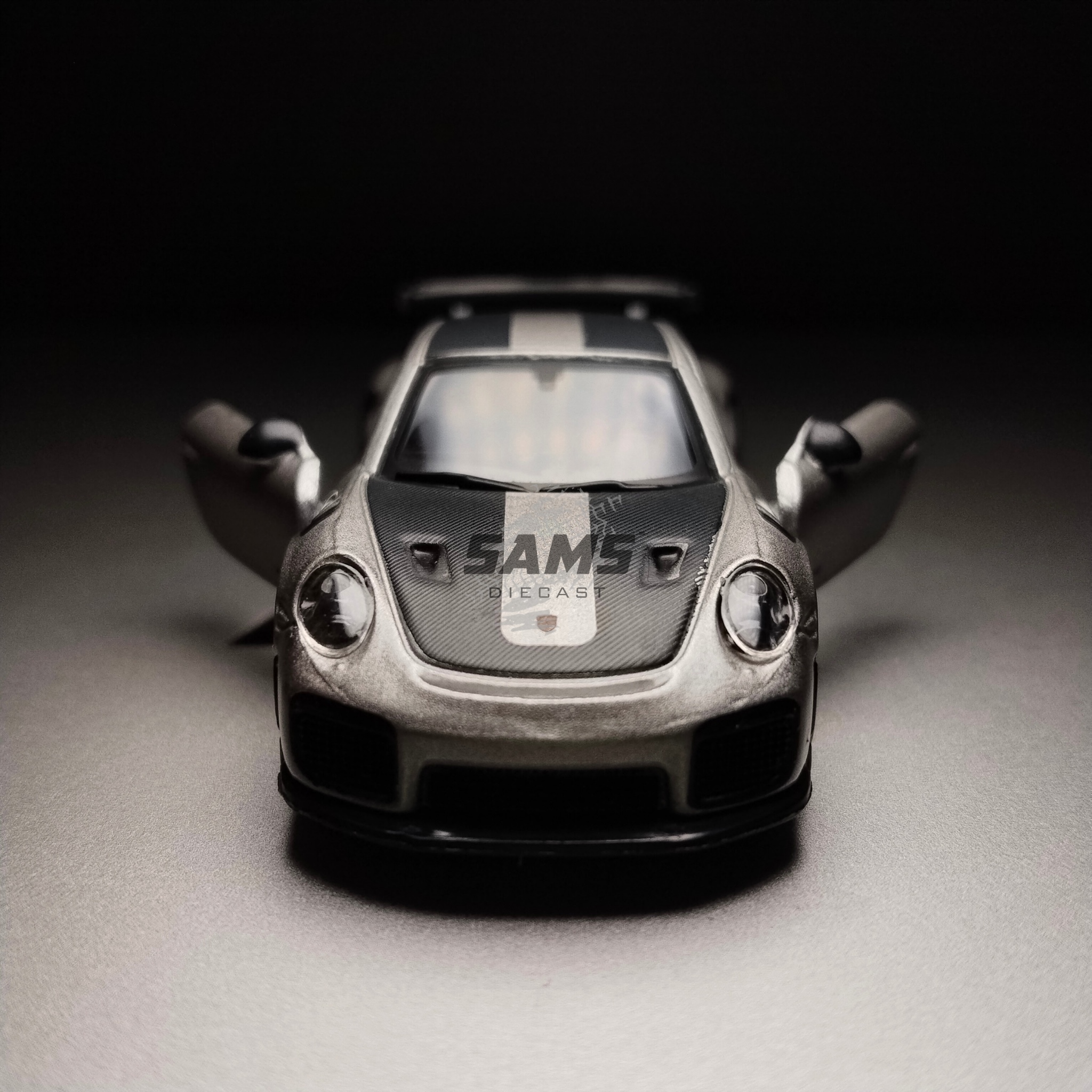 Pre-order || Porsche 911 GT2 RS_img_2