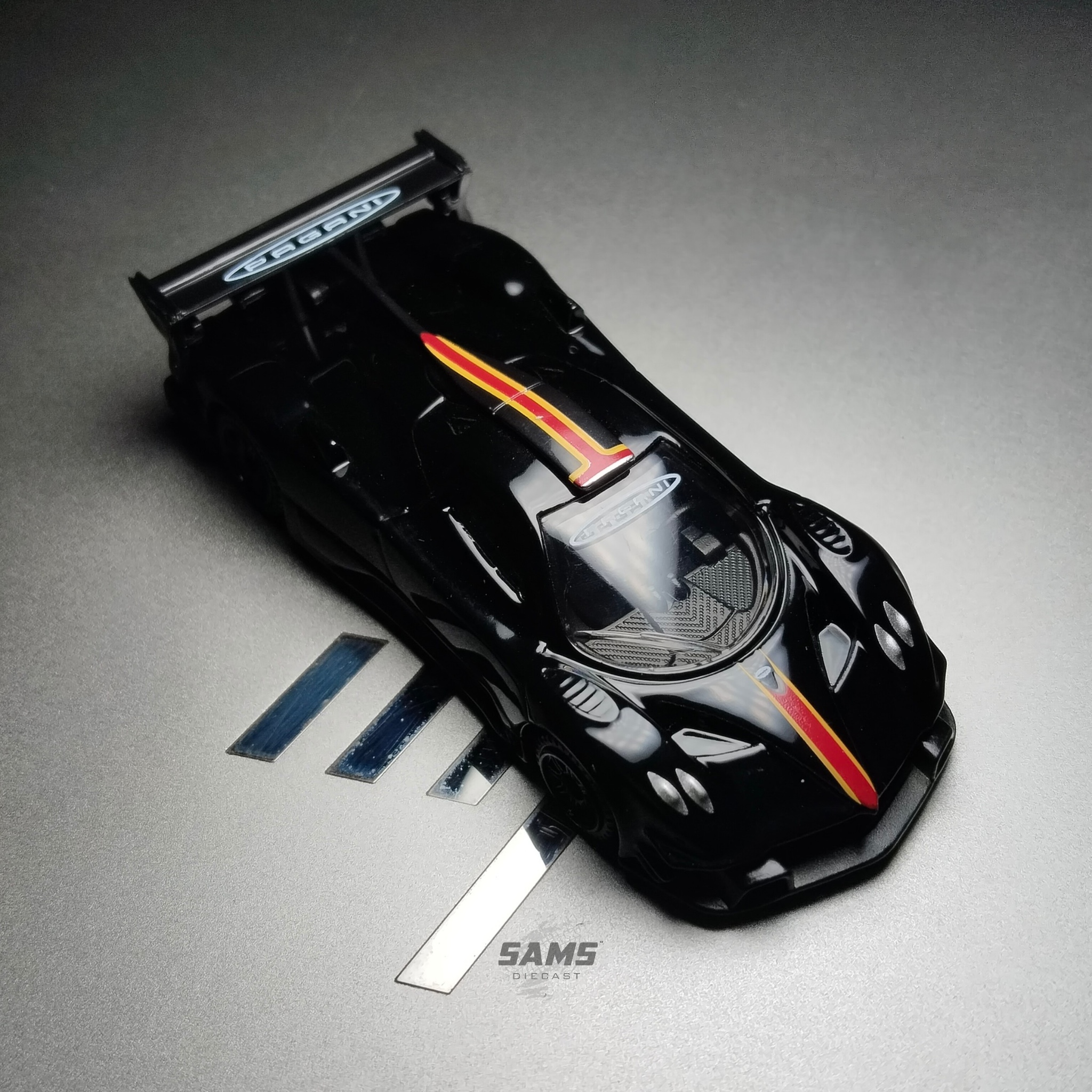 Pre-order || Pagani Zonda R_img_1