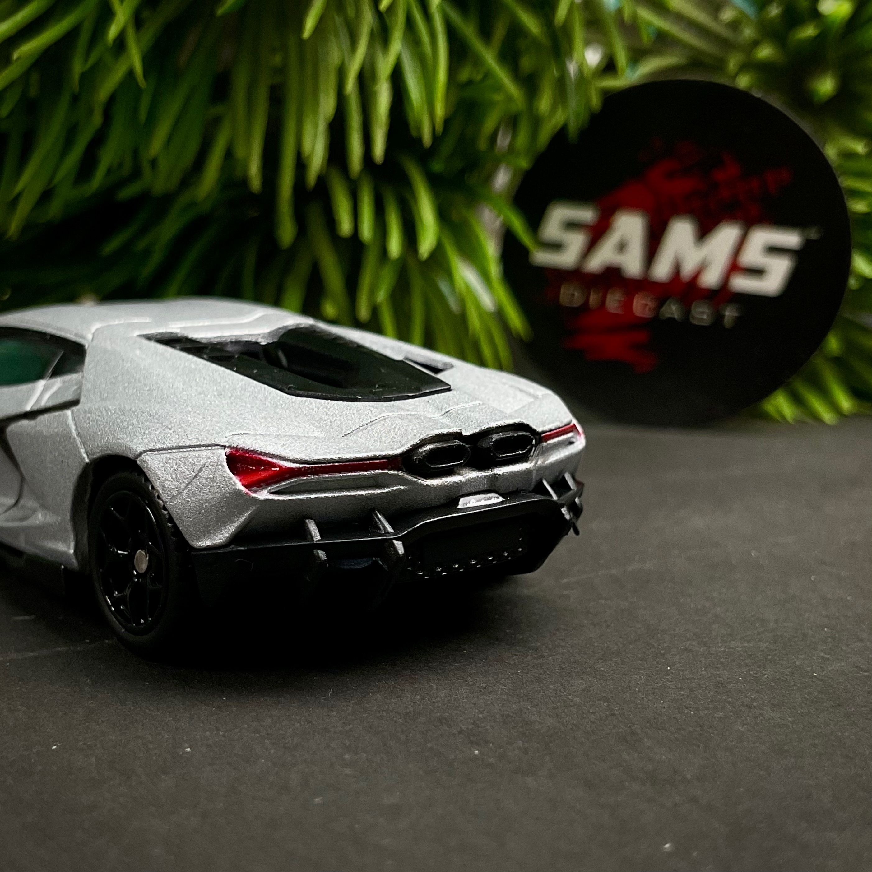 Pre-order || Lamborghini Revuelto thumbnail 5