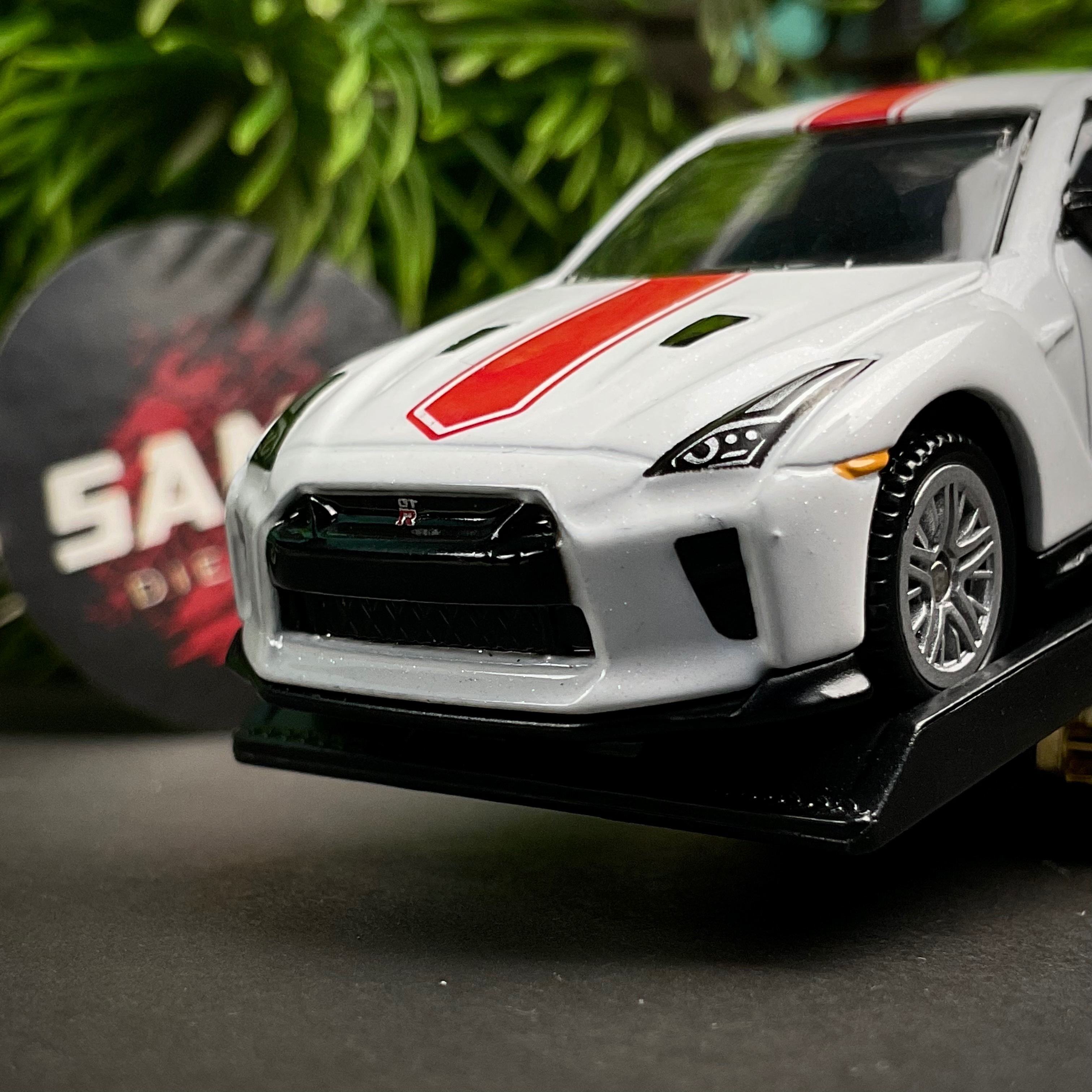 Pre-order || Nissan GT-R R35 50th Anniversary thumbnail 5