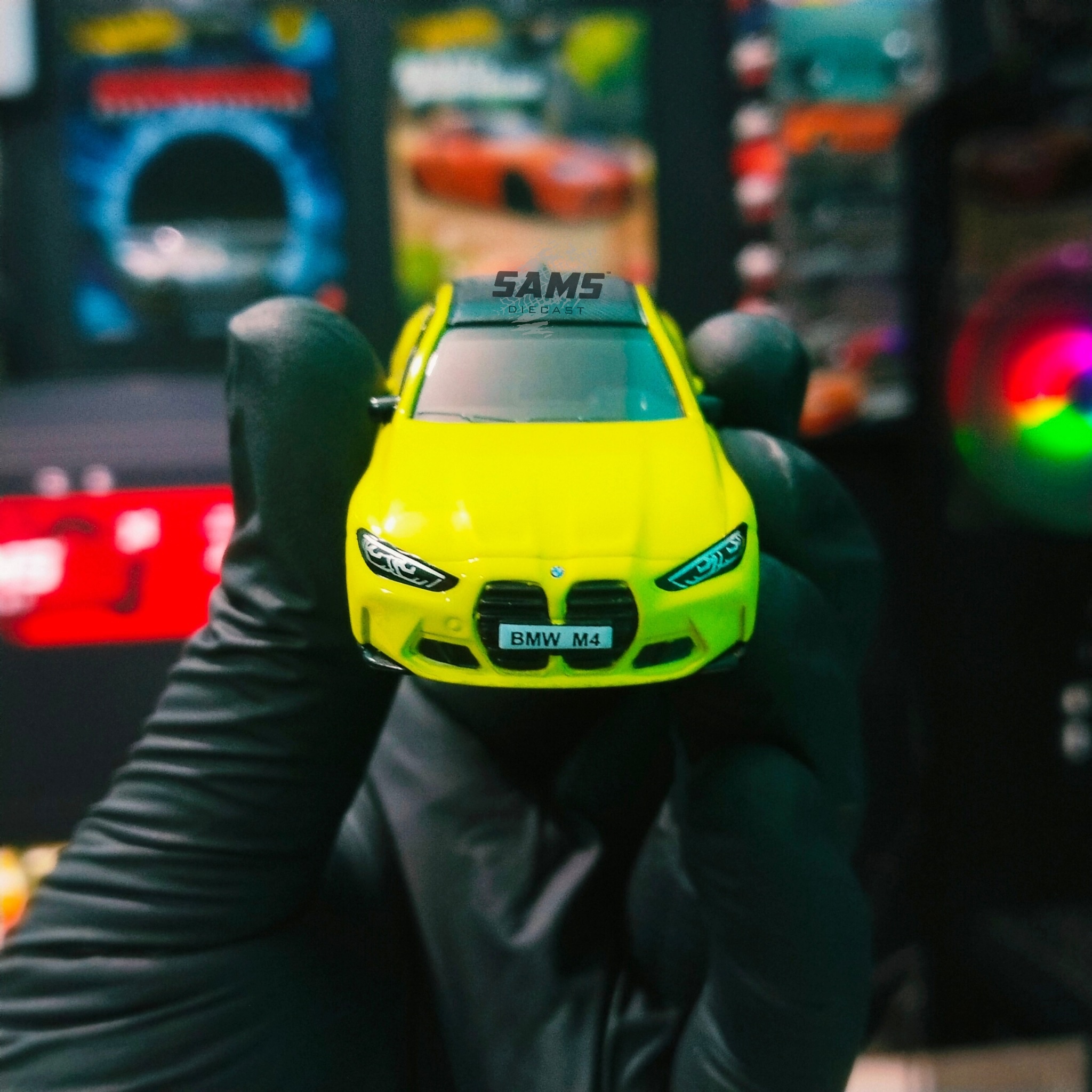 Pre-order || BMW M4_img_1