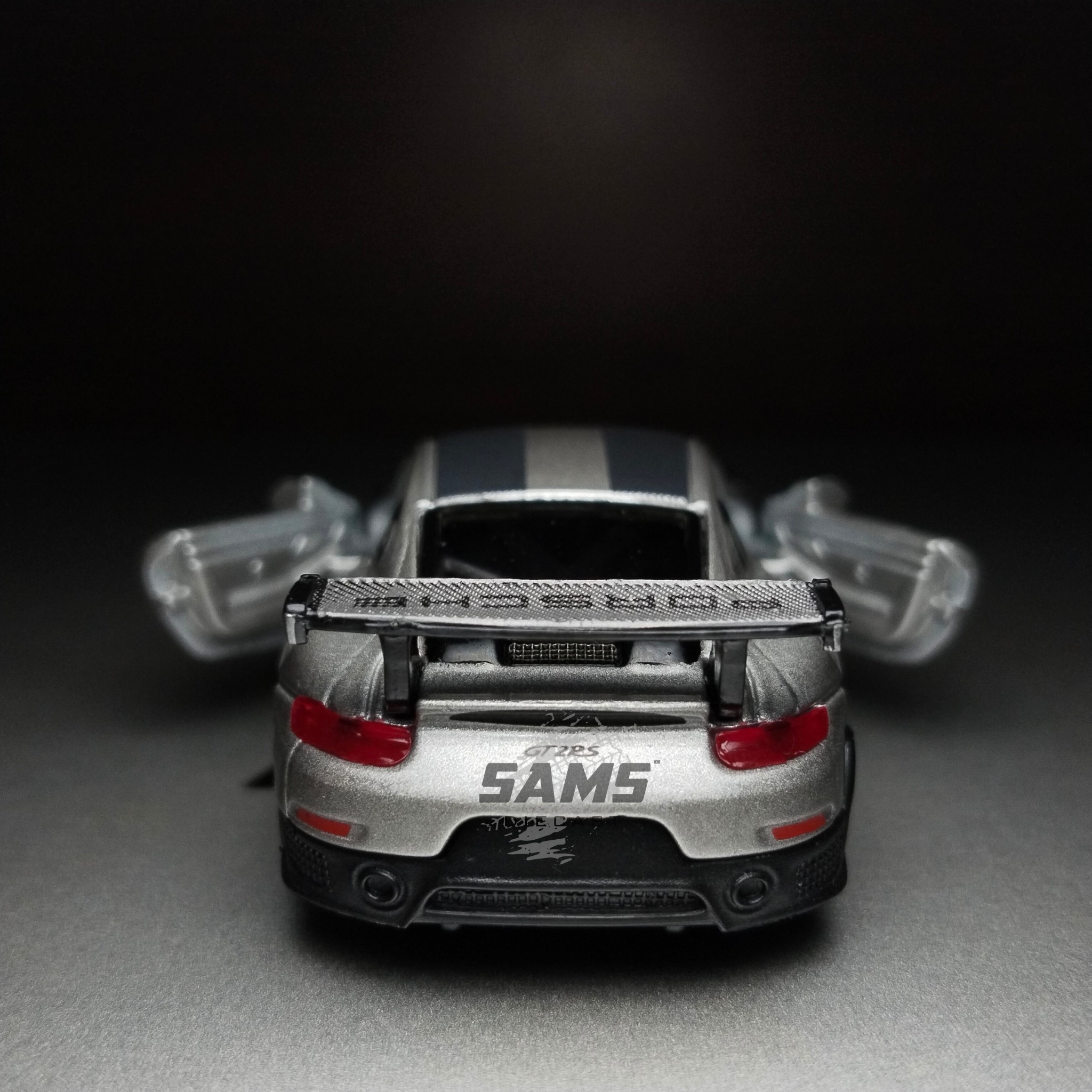 Pre-order || Porsche 911 GT2 RS_img_3
