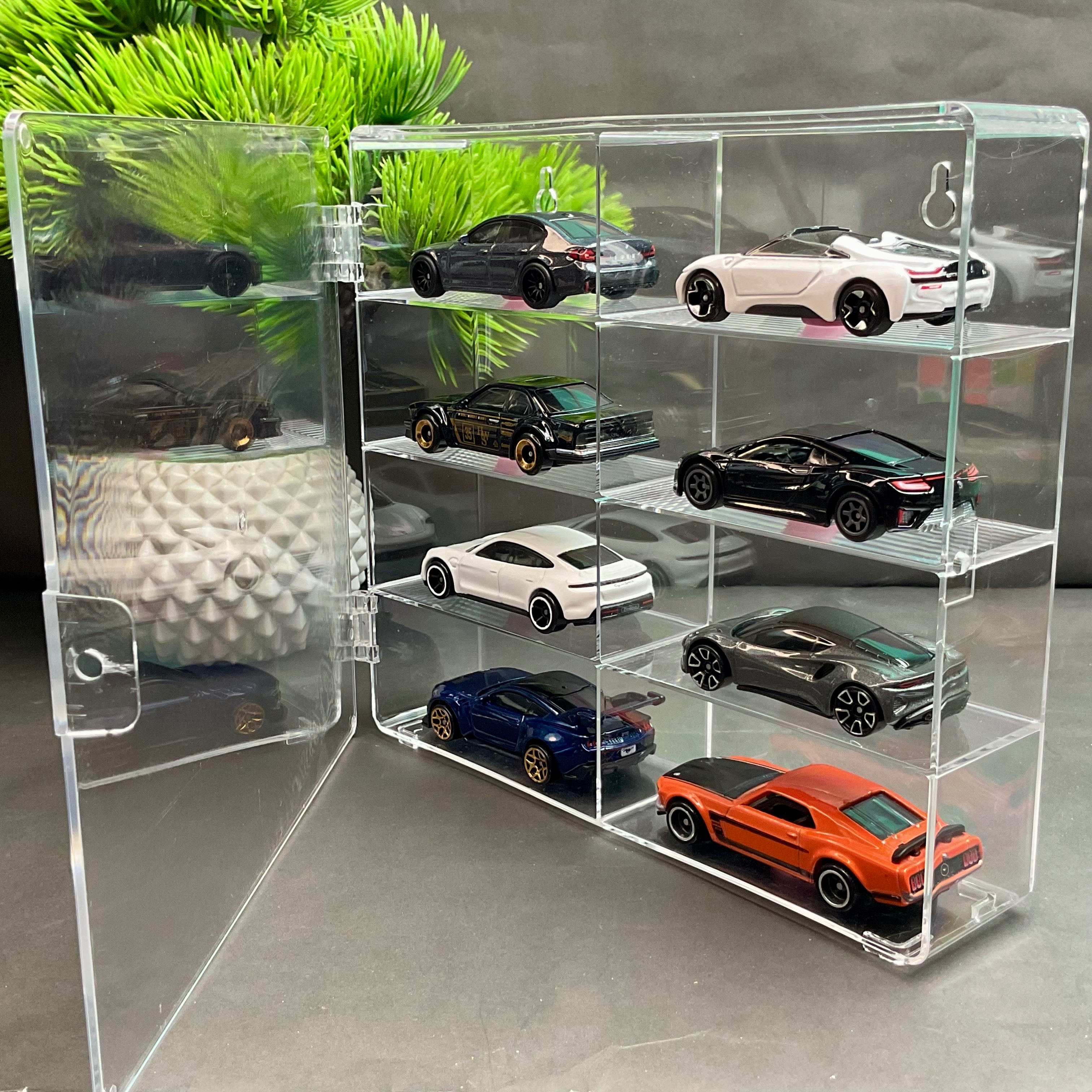Pre-order || 1:64 Clear Wall Mount Acrylic Display Case (8 Slot)