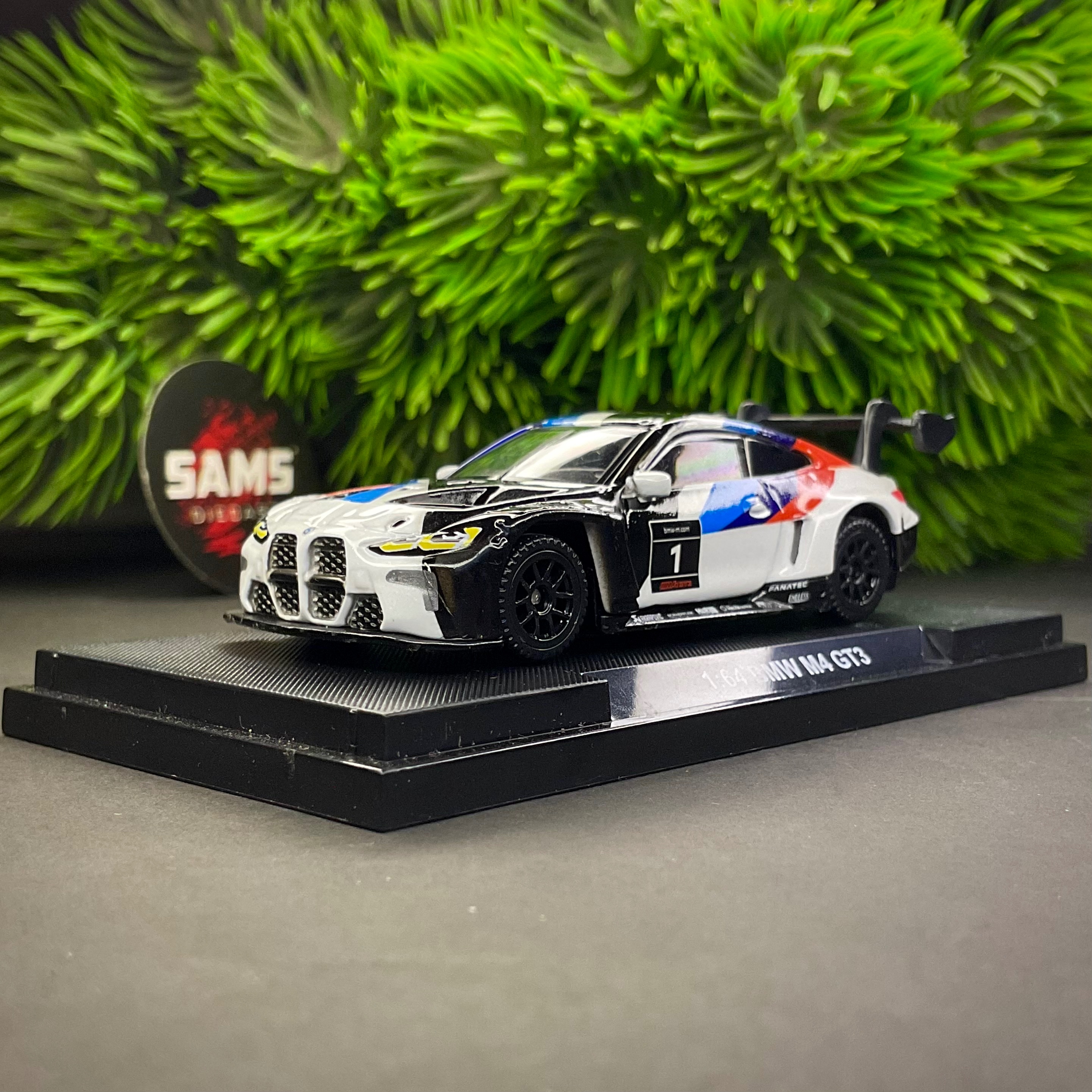 Pre-order || BMW M4 GT3 thumbnail 2