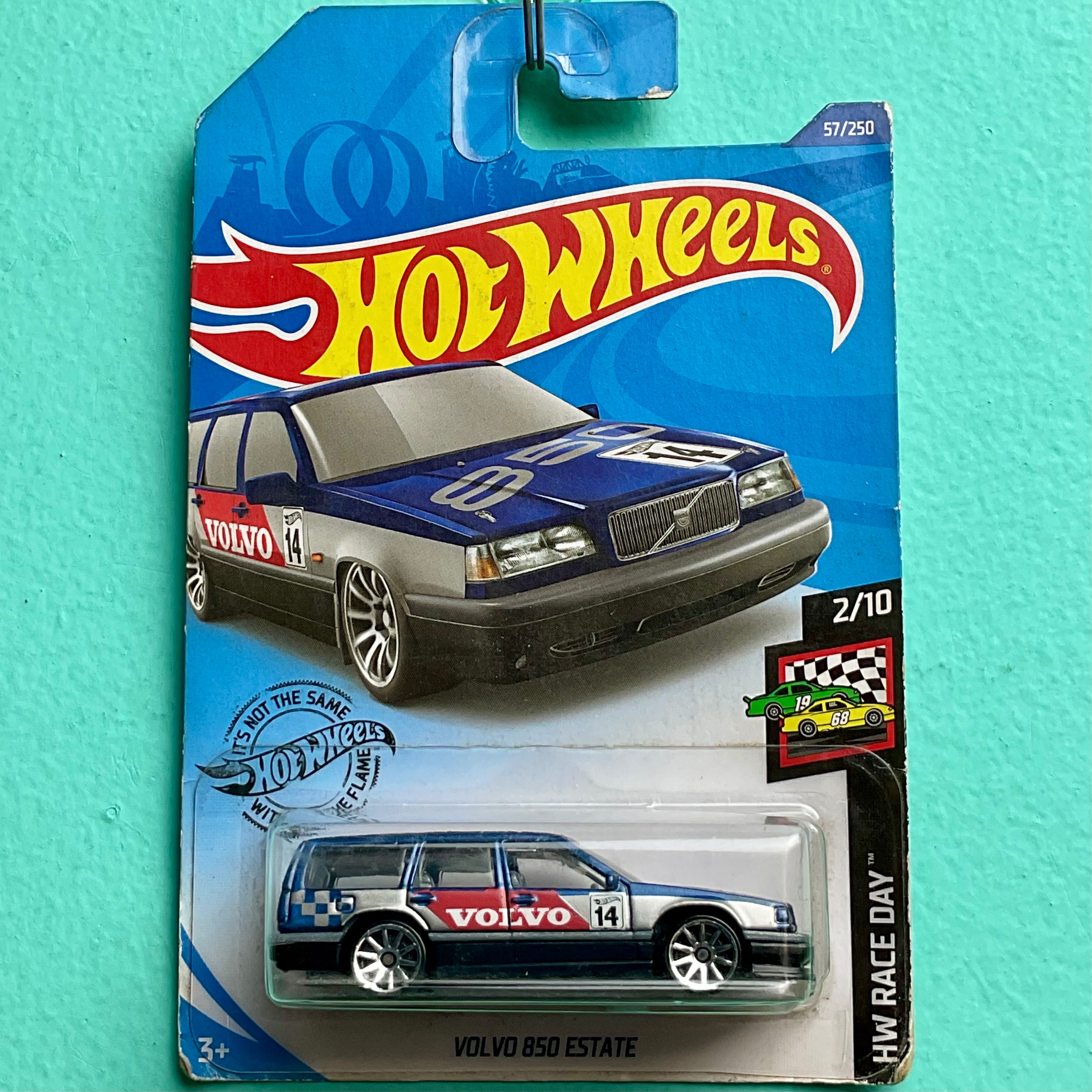 Volvo 850 Estate - HW Race Day