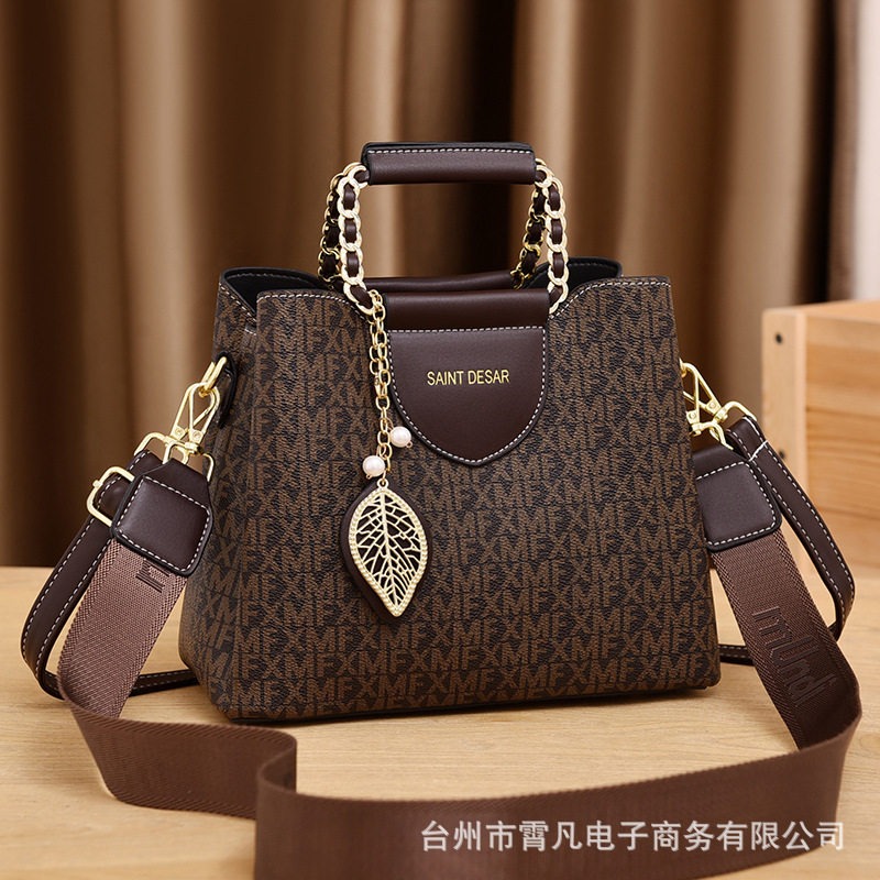 Large Capacity Women’s Handbag Fashionable Mother’s Shoulder & Crossbody Bag thumbnail 2