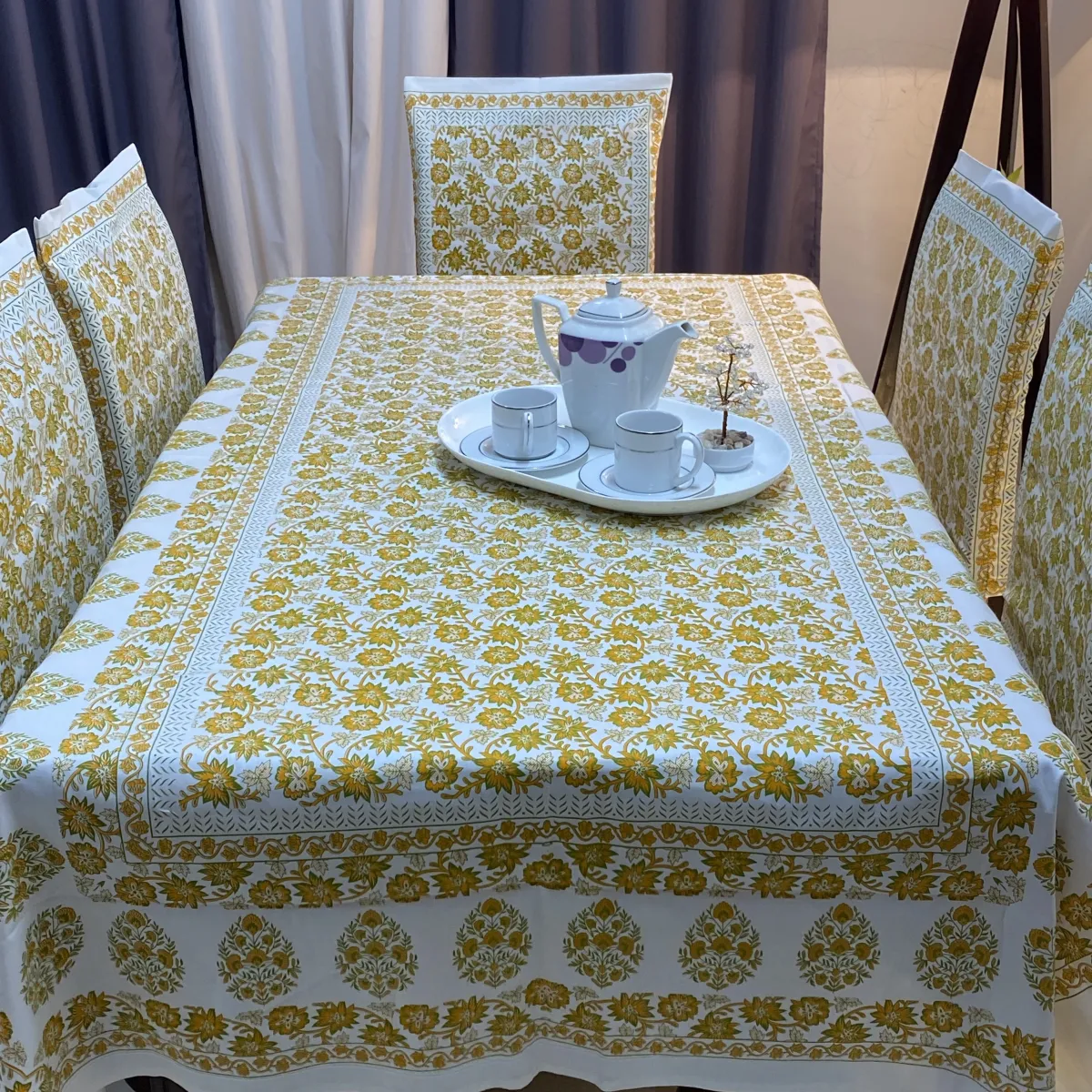 Sharmila (শর্মিলা) – Refined Hand Block Pattern Table Cloth