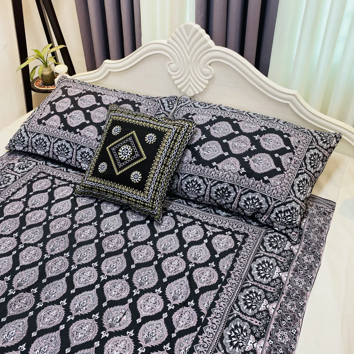Prantor Black – King Size Rustic Heritage Block Print Bedsheet & Pillow Set (Copy)