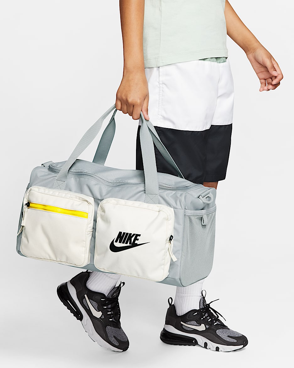 Nike-Style Sports Duffel Bag – Gym & Travel Bag with 2 Front Pockets
