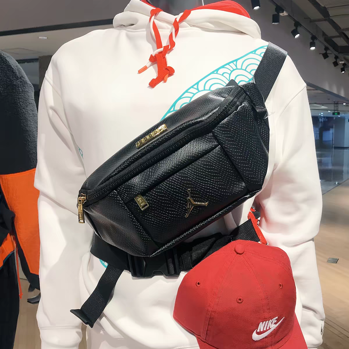 Jordan Premium Textured Chest Bag