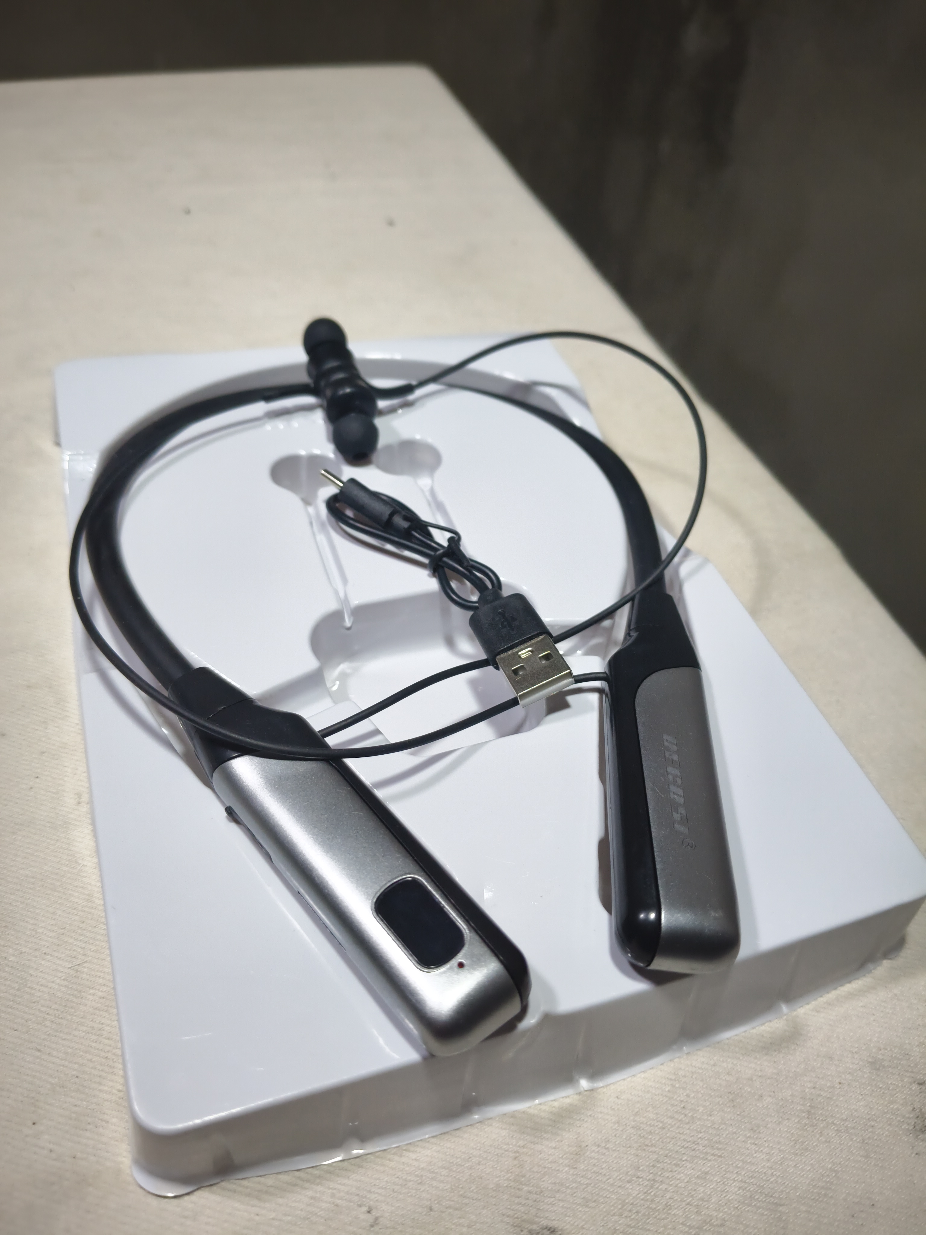 100% Original Recrsi 200h Wireless Neckband - RE-NY060_img_1