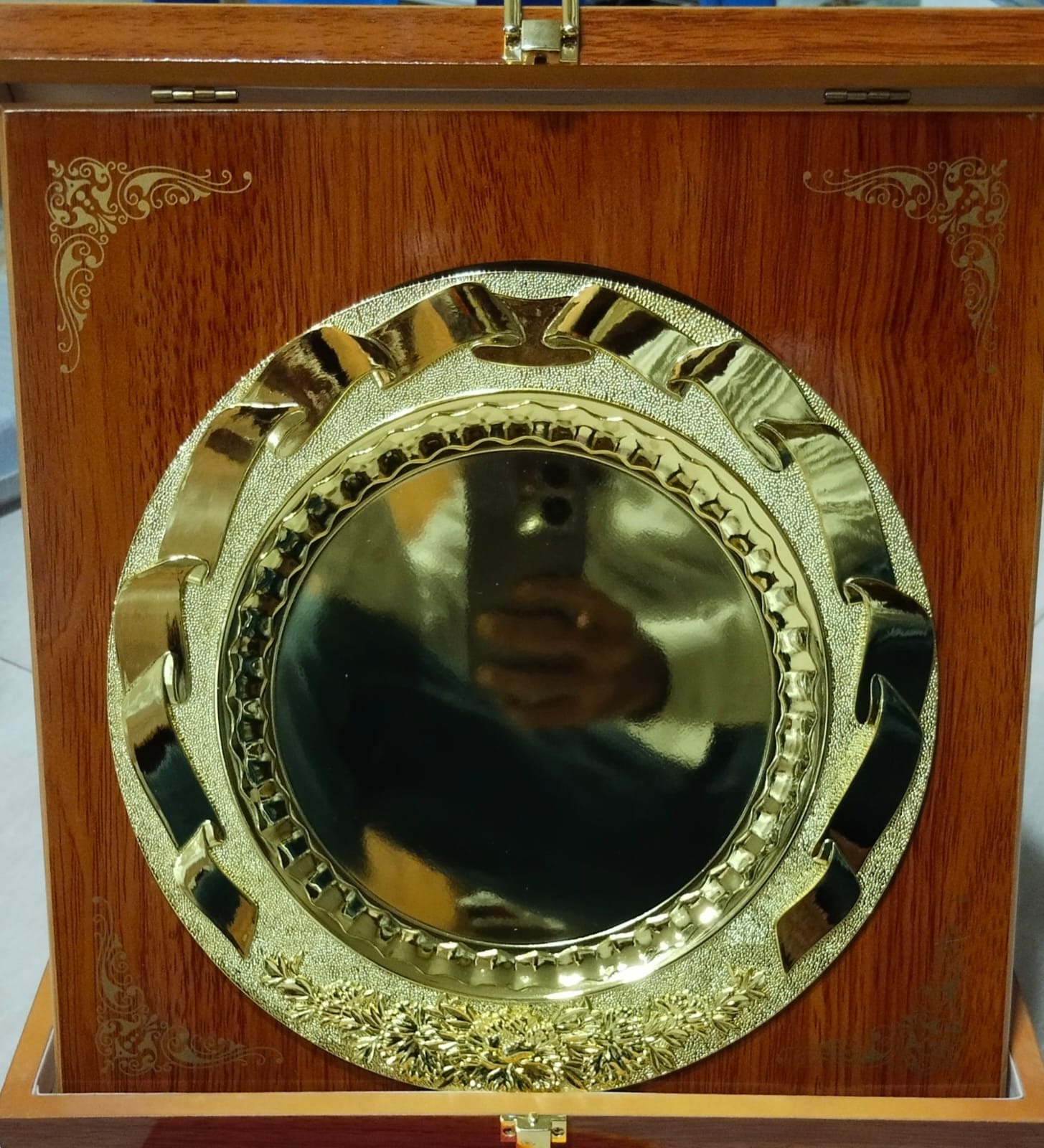 Wooden  Box Crest - Model - D16 thumbnail 8